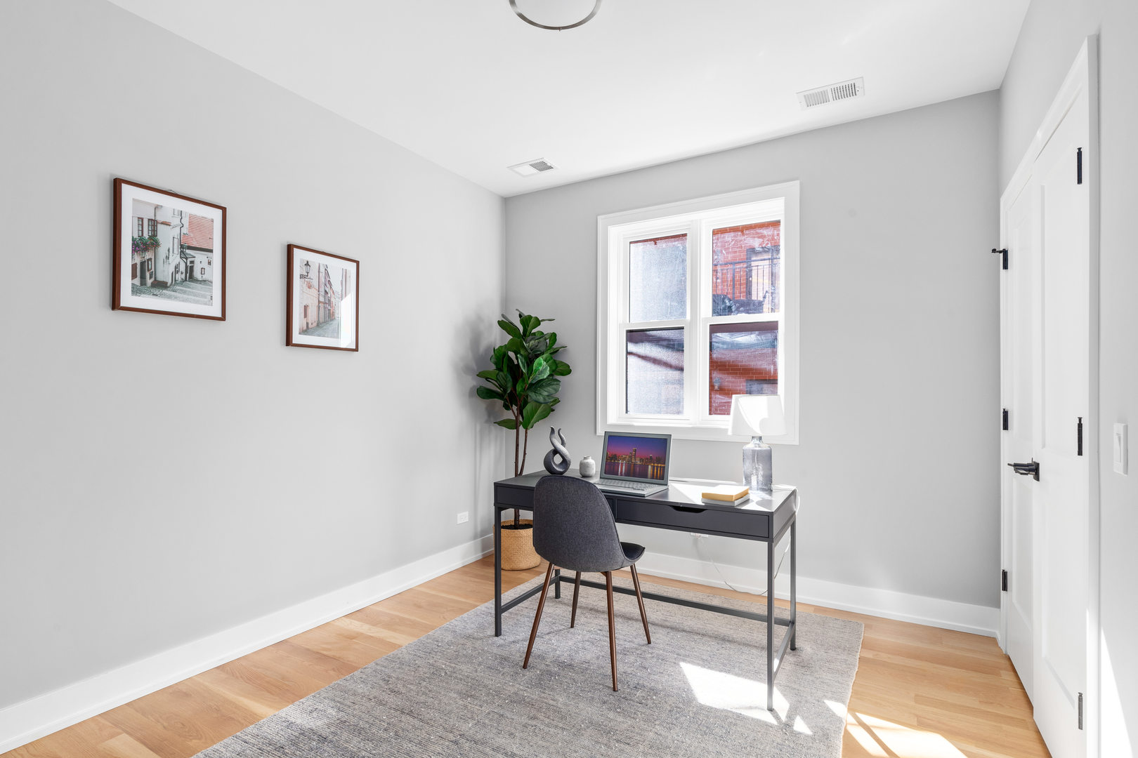 3216 N Francisco Avenue Unit: 3S
