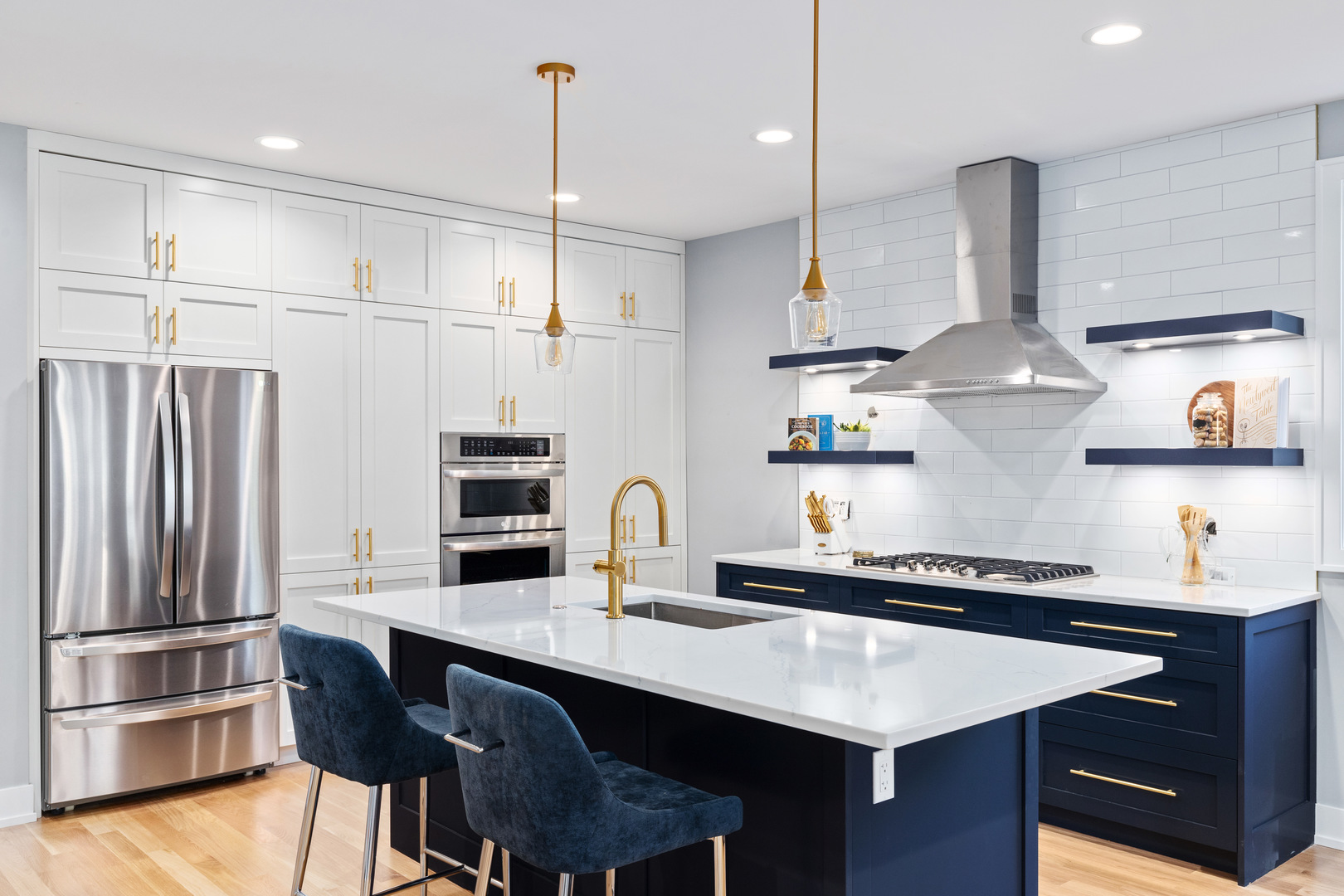 3216 N Francisco Avenue Unit: 3S