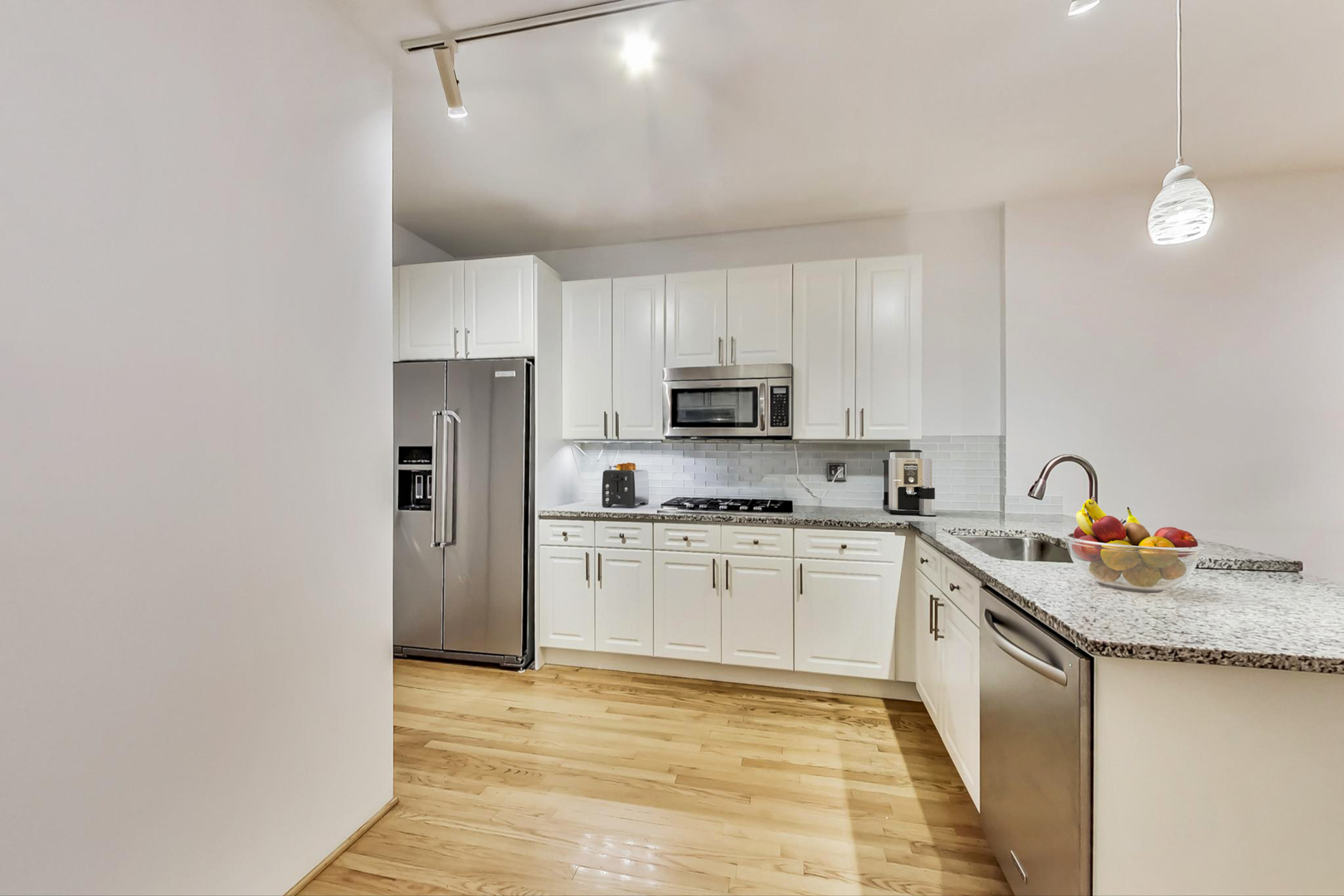 2743 N Wolcott Avenue Unit: 39
