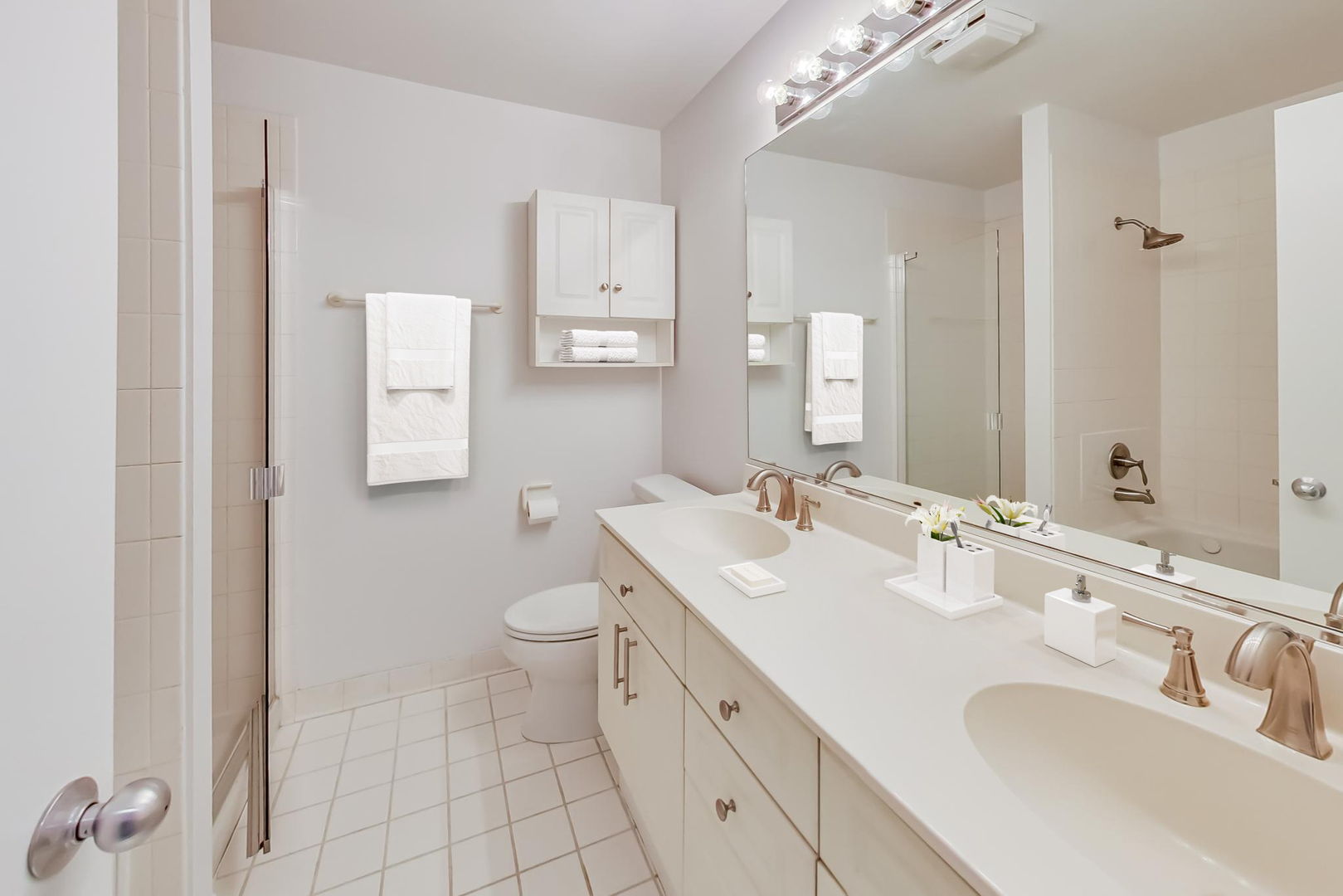 2743 N Wolcott Avenue Unit: 39