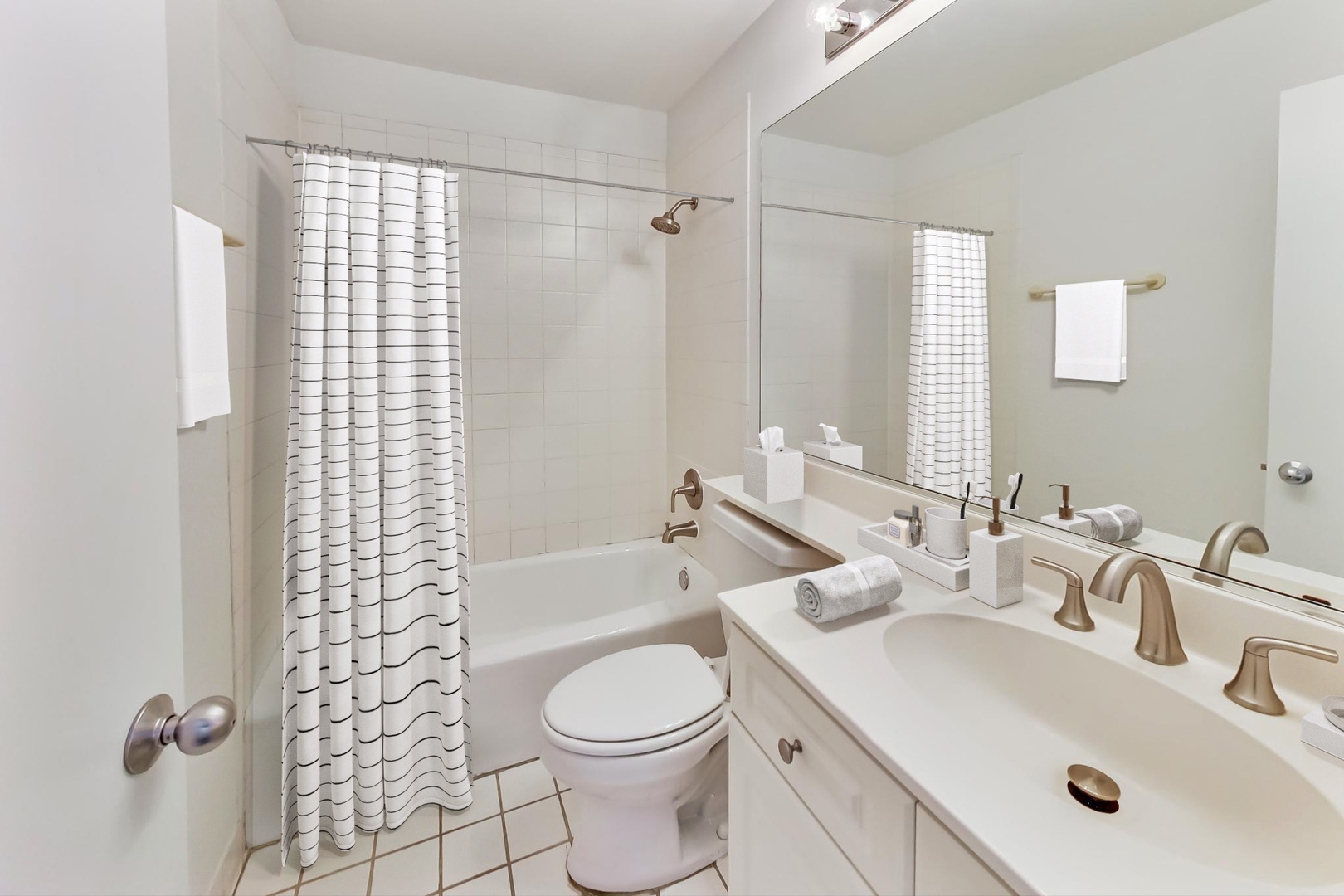 2743 N Wolcott Avenue Unit: 39