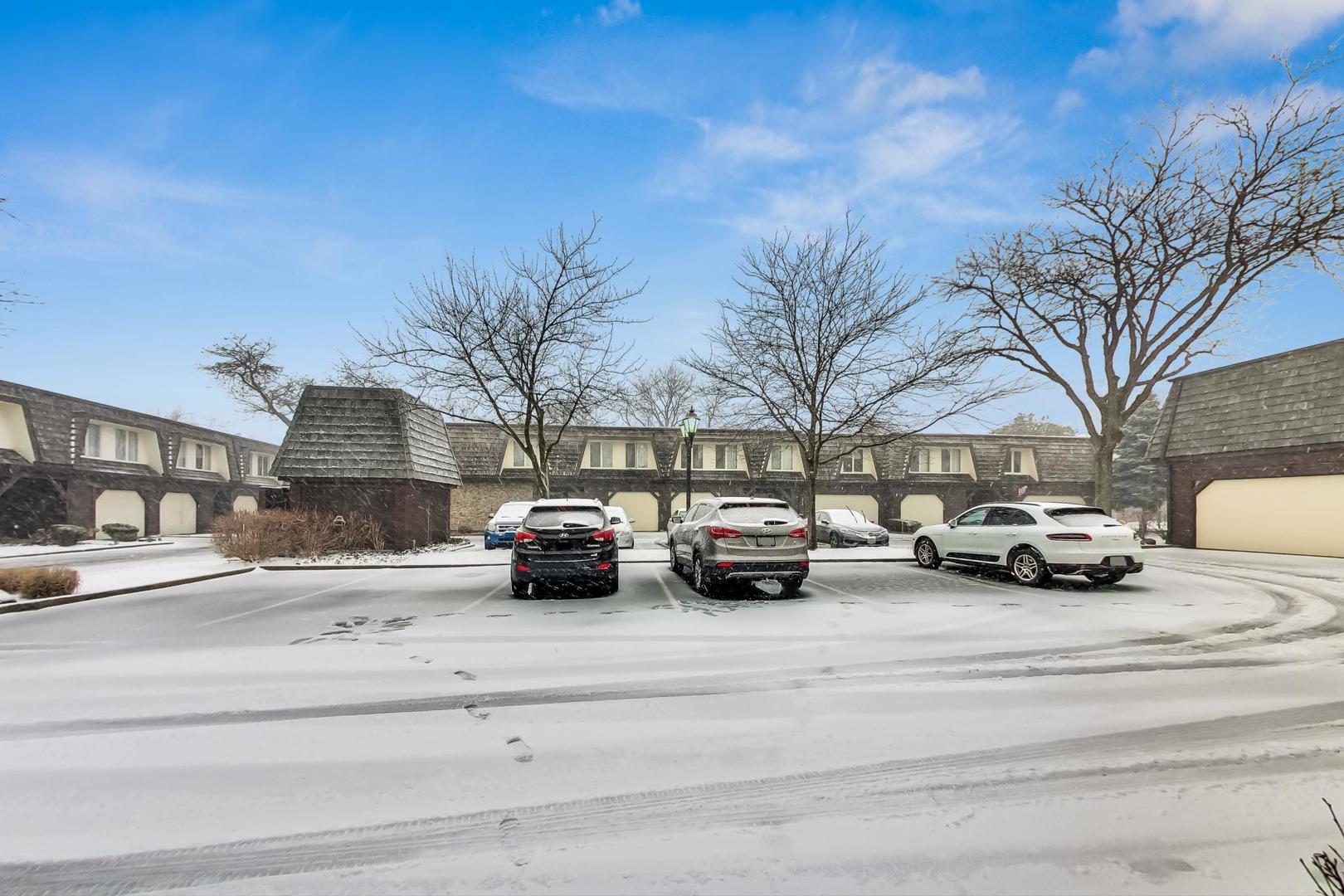 1667 Winnetka Road