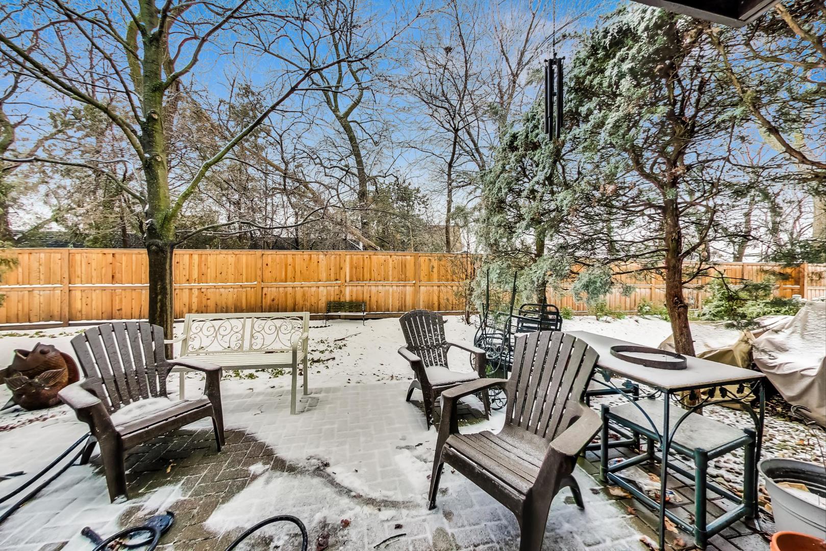 1667 Winnetka Road