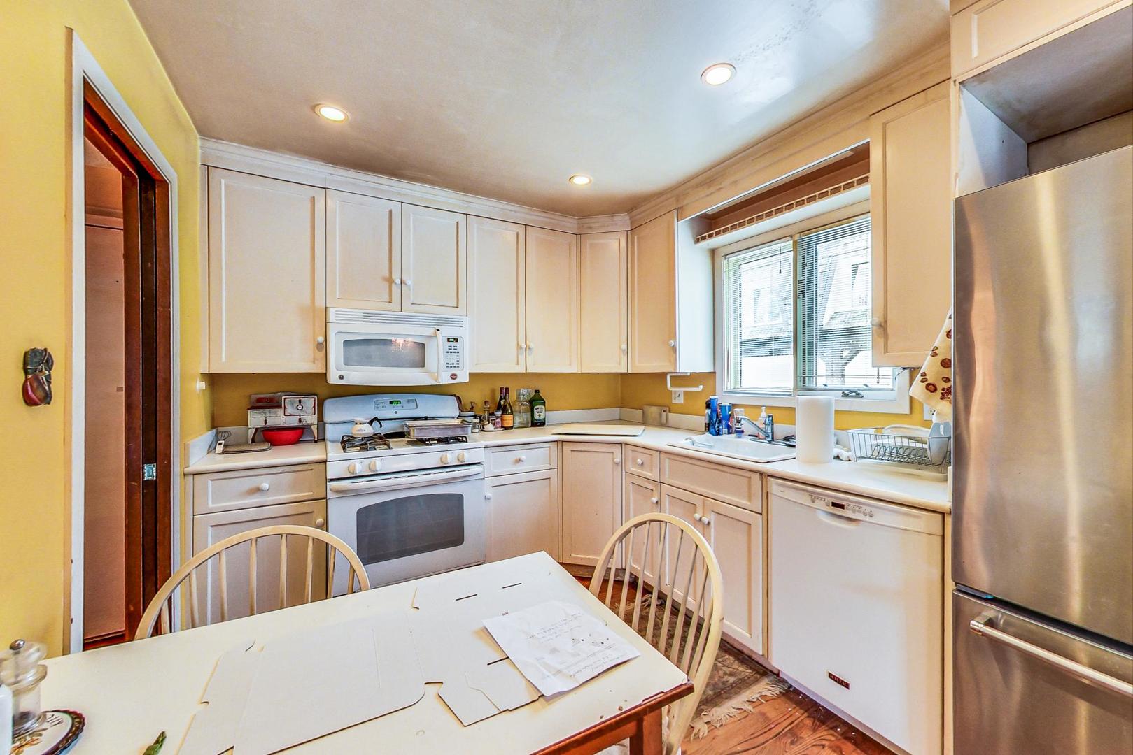 1667 Winnetka Road