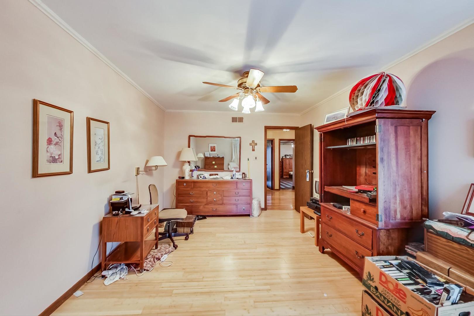 1667 Winnetka Road