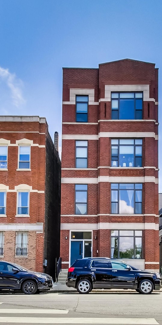 613 N Racine Avenue Unit: 1