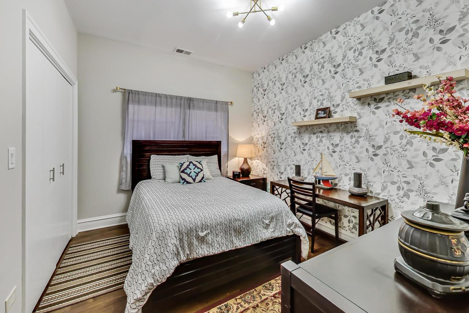 4226 N Ashland Avenue Unit: 3B