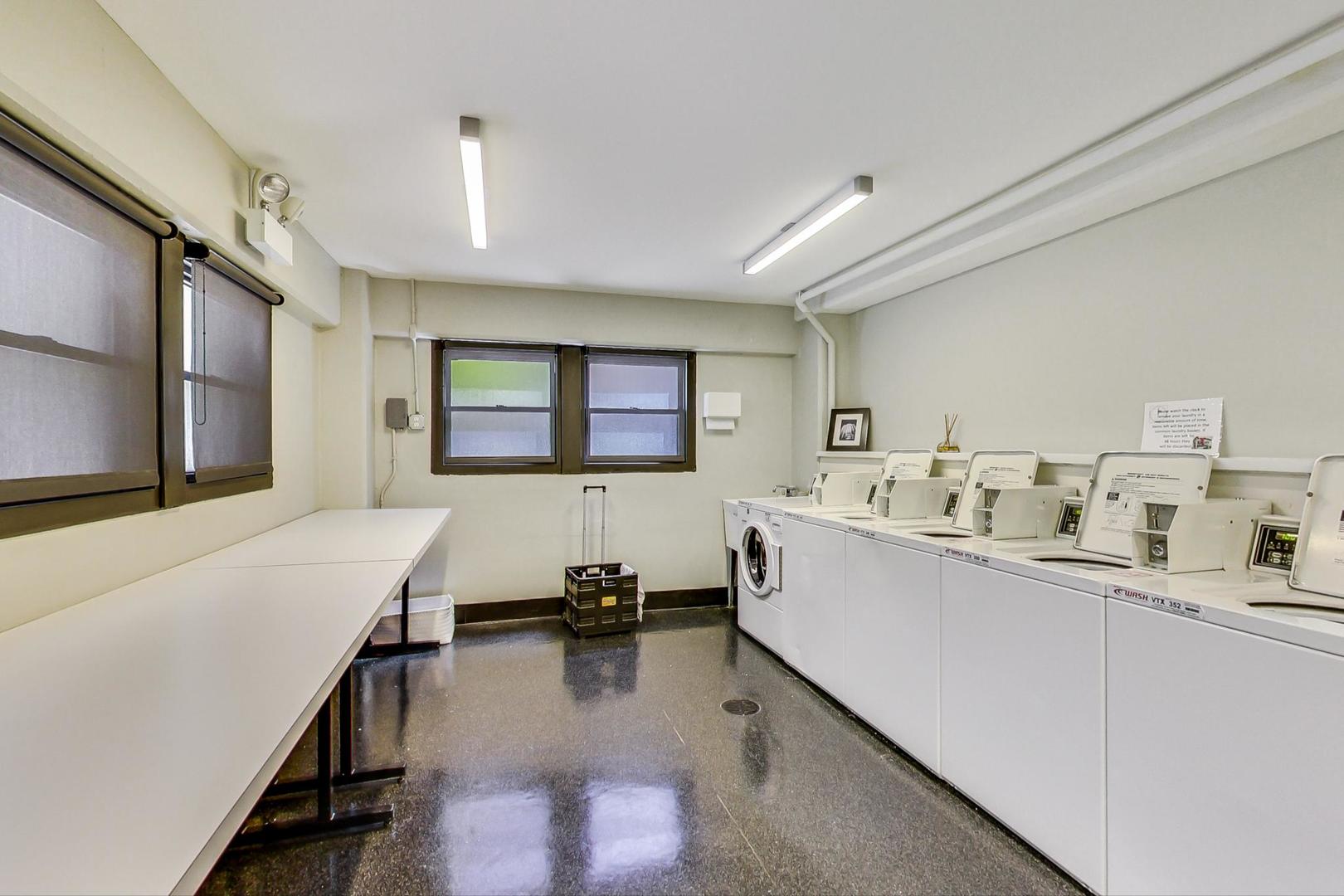 1350 N ASTOR Street Unit: 11C