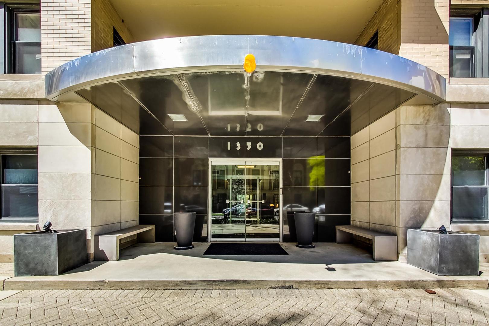 1350 N ASTOR Street Unit: 11C