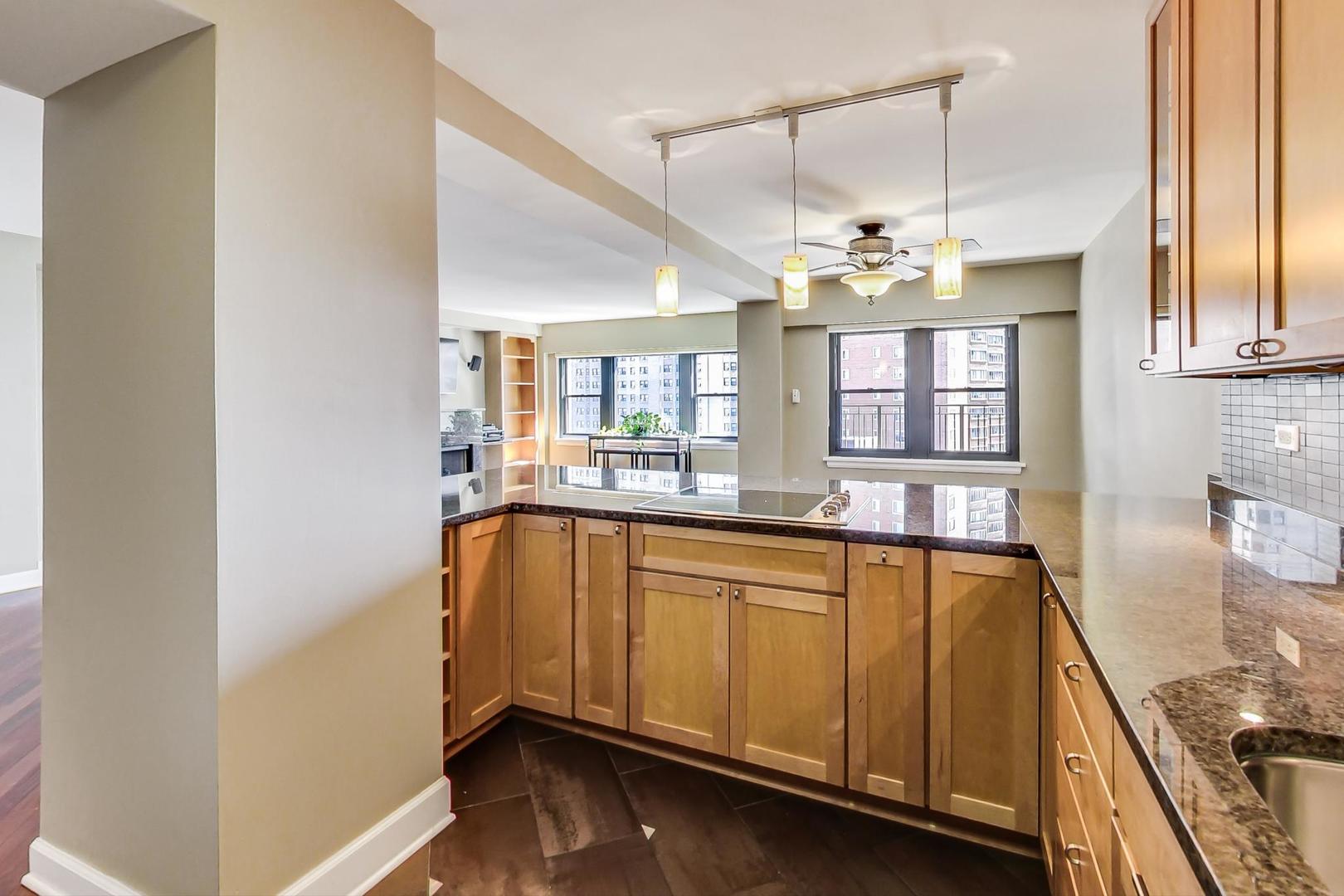 1350 N ASTOR Street Unit: 11C