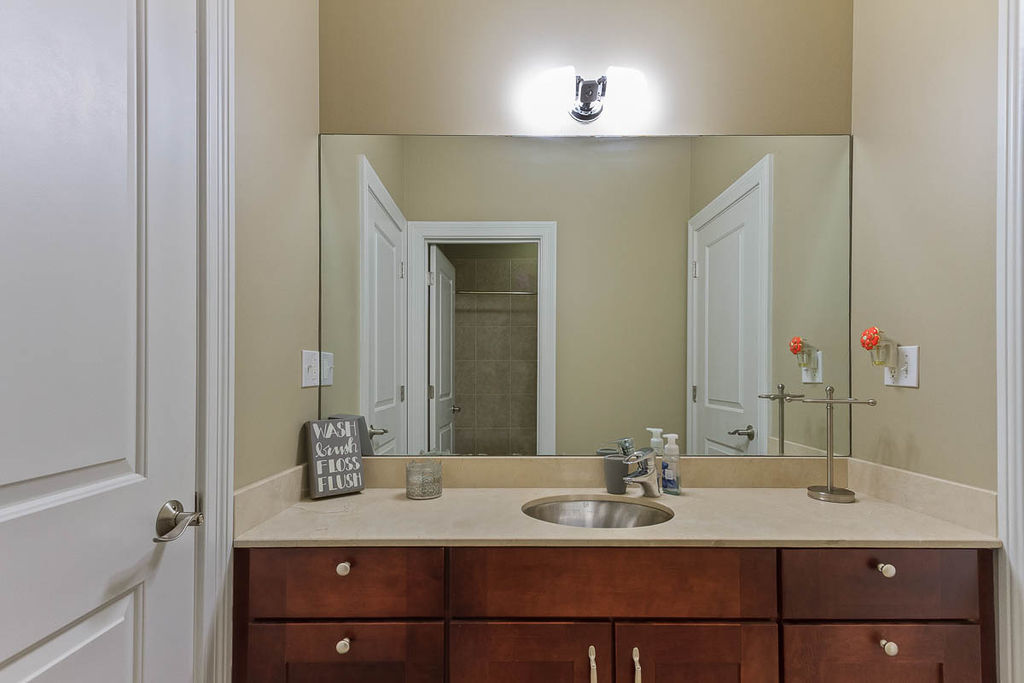 1223 N Greenview Avenue Unit: 1S