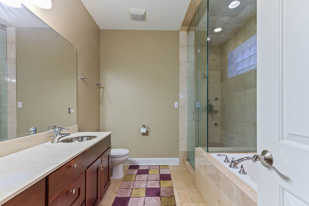 1223 N Greenview Avenue Unit: 1S