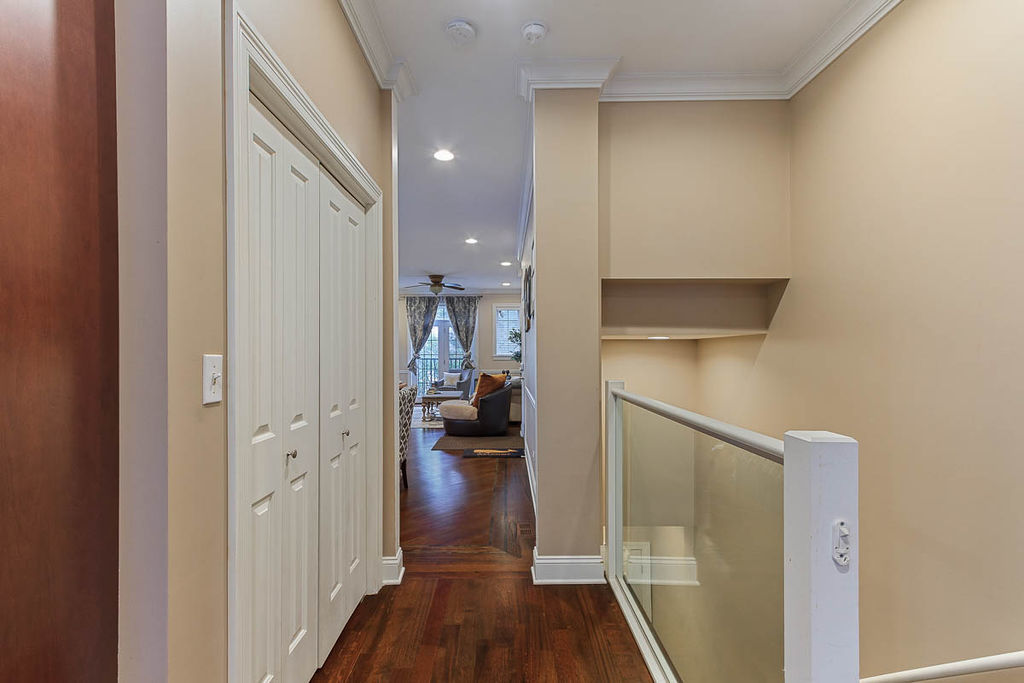 1223 N Greenview Avenue Unit: 1S