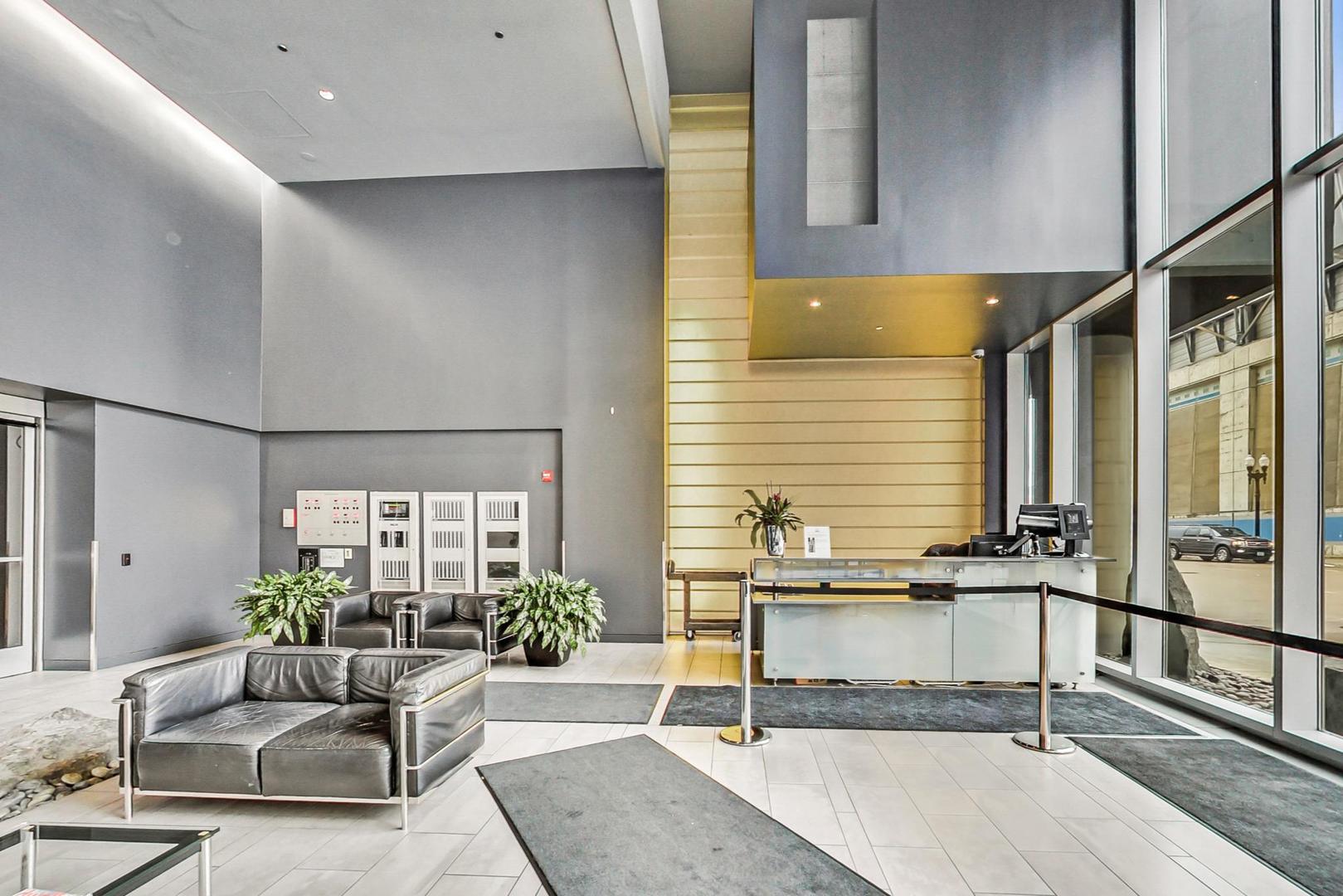 235 W Van Buren Street Unit: 2822