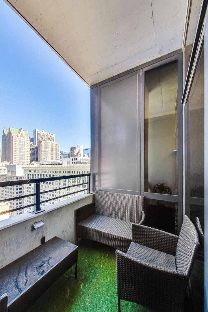 235 W Van Buren Street Unit: 2822
