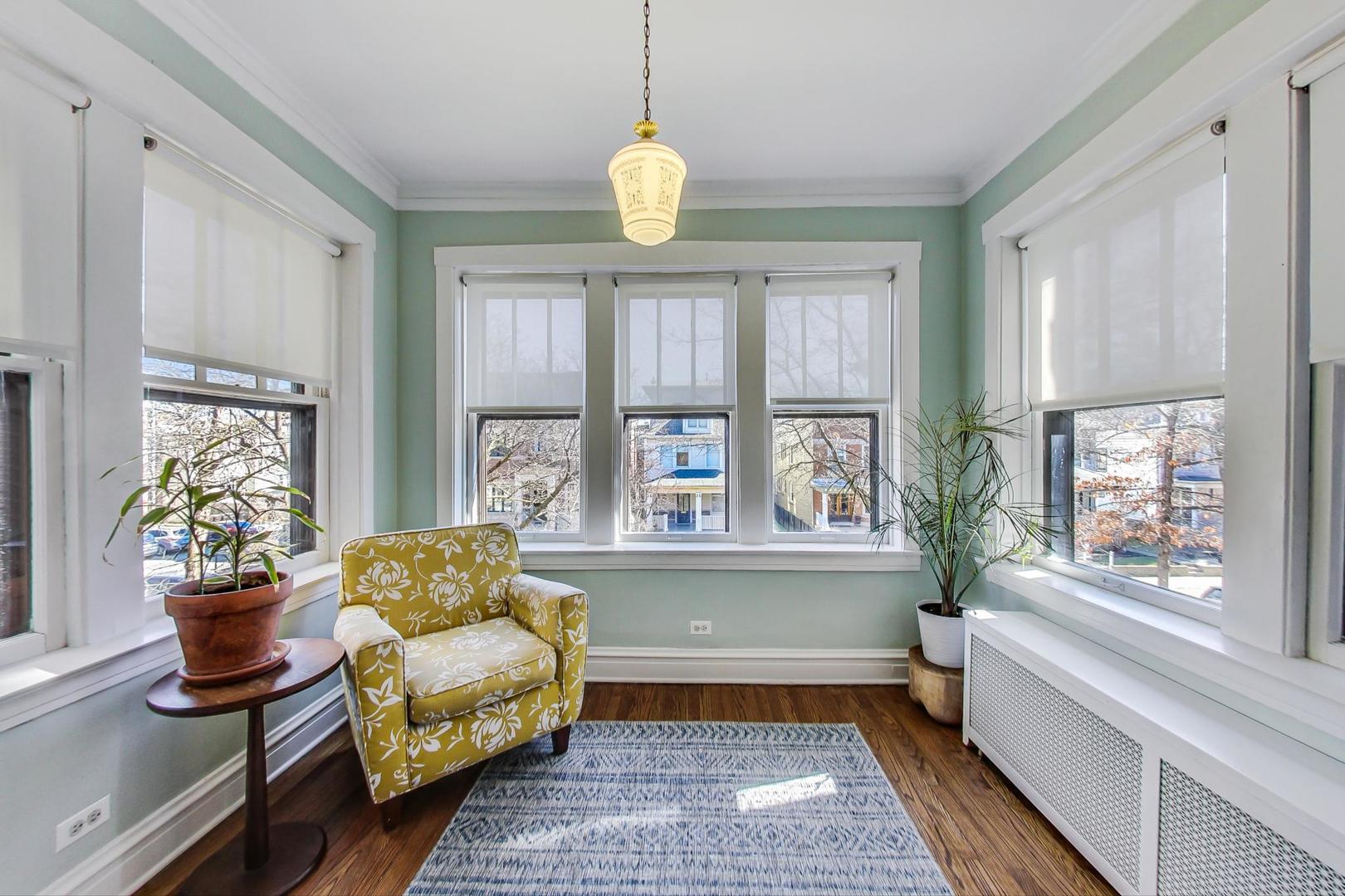 3536 N Bosworth Avenue Unit: 2S