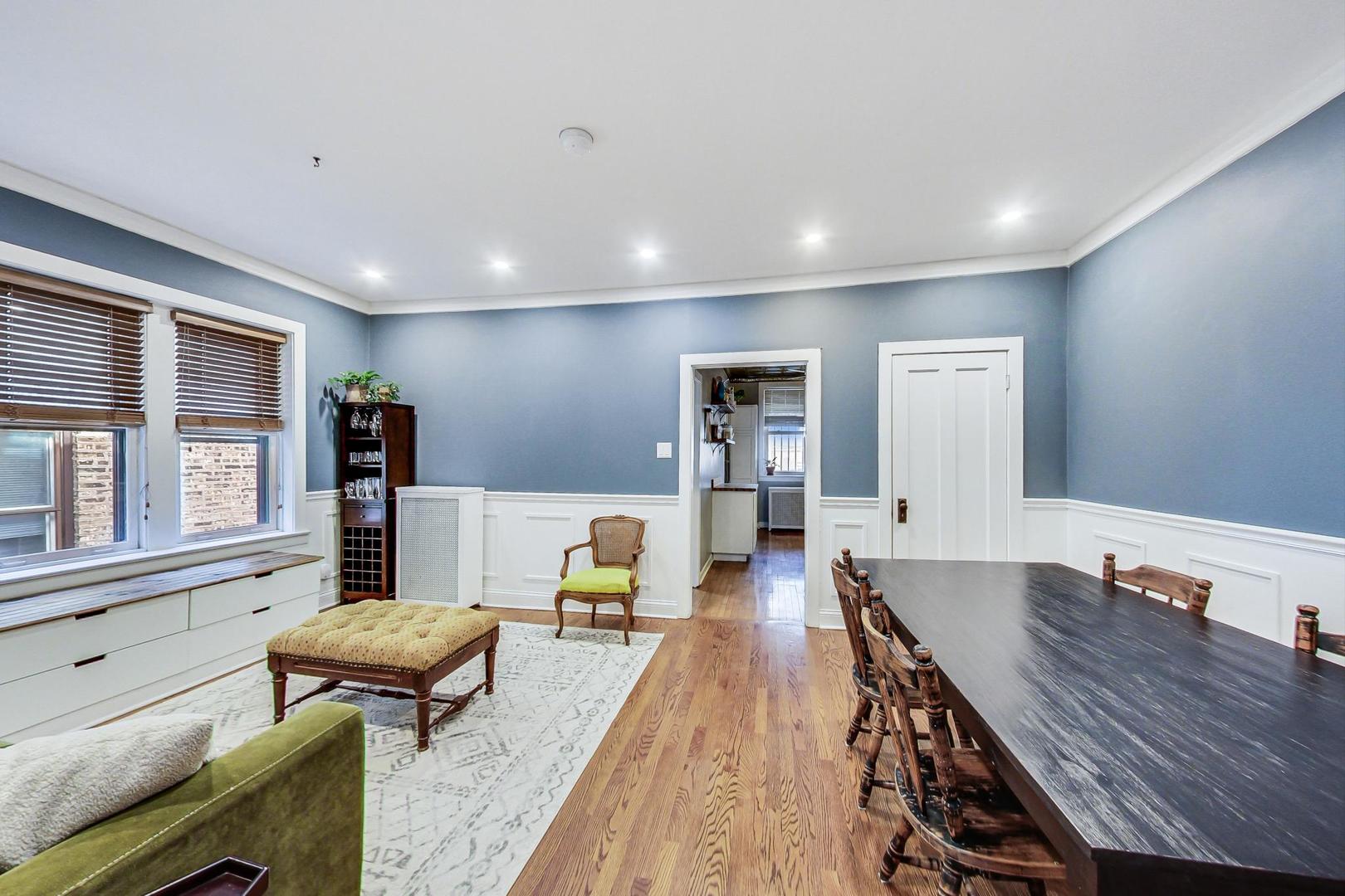 3536 N Bosworth Avenue Unit: 2S