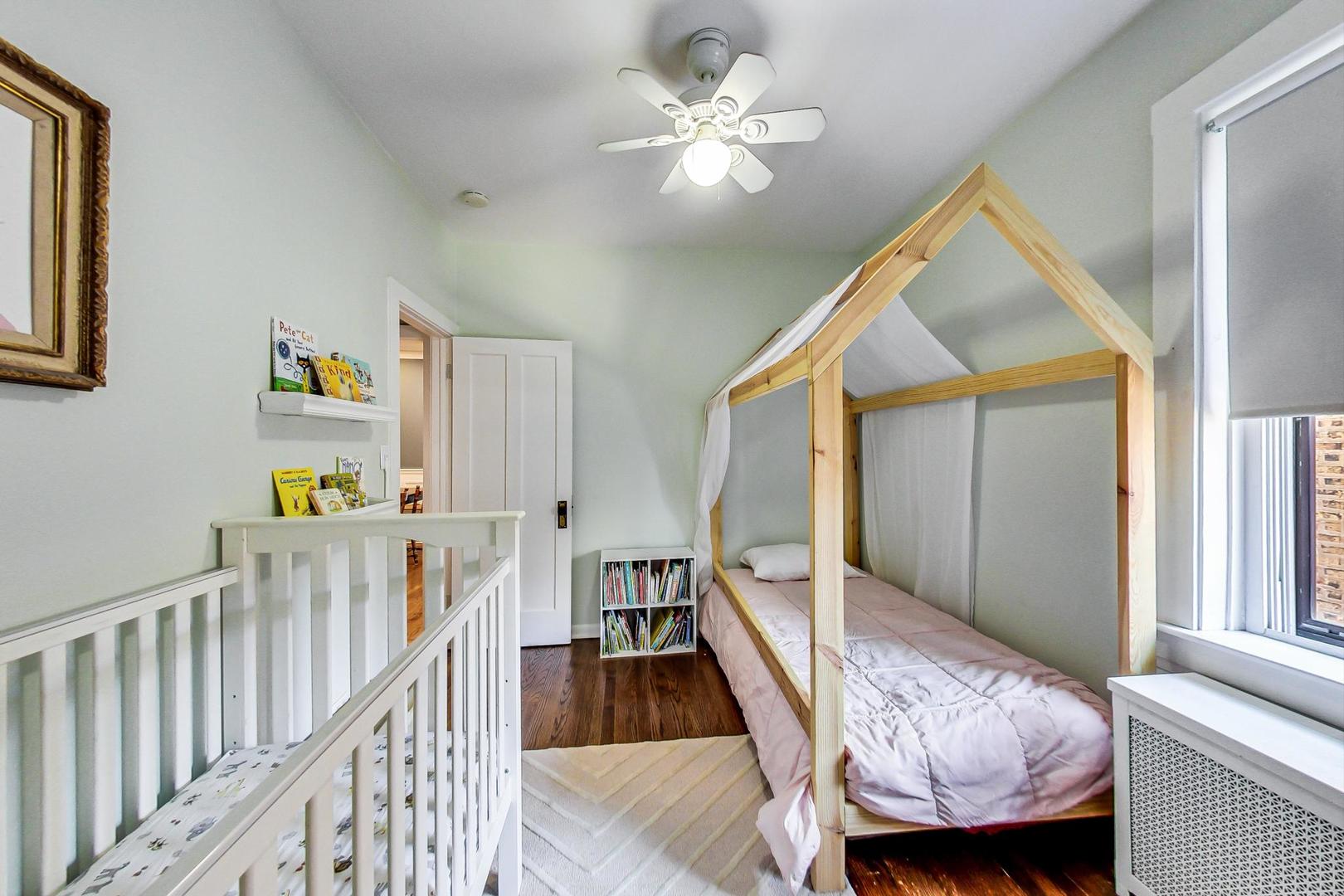 3536 N Bosworth Avenue Unit: 2S