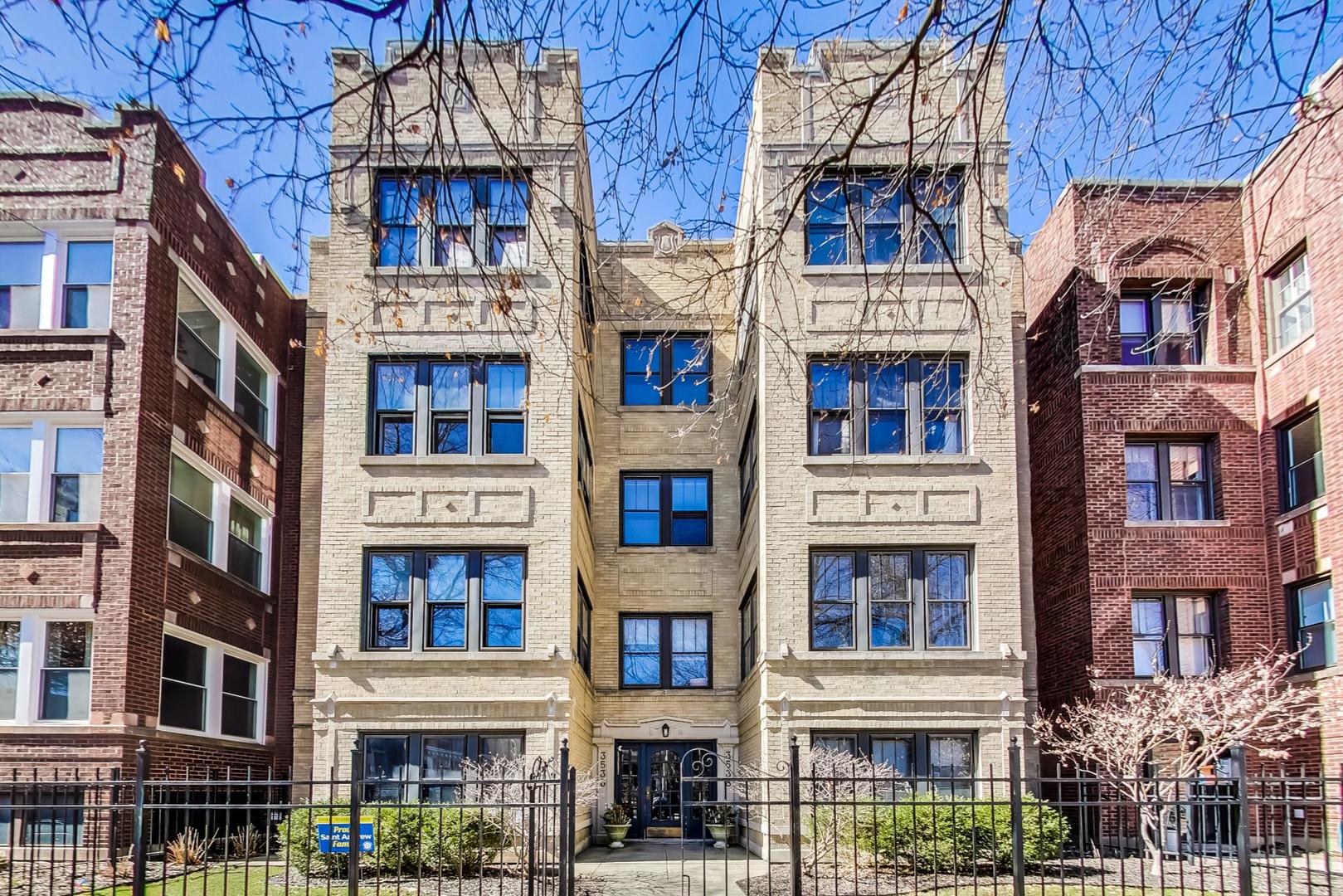 3536 N Bosworth Avenue Unit: 2S
