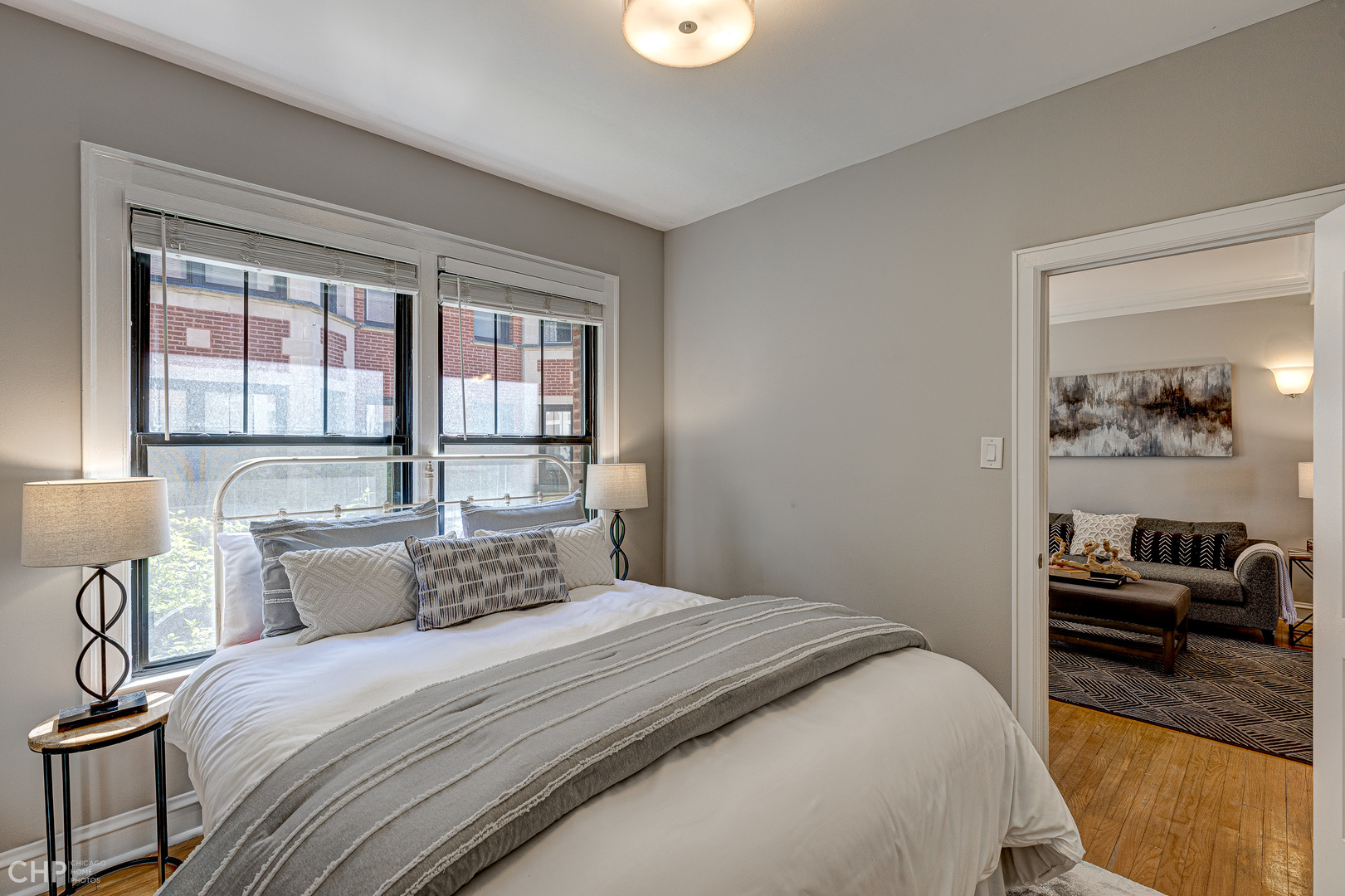 7649 N EASTLAKE Terrace Unit: 1B