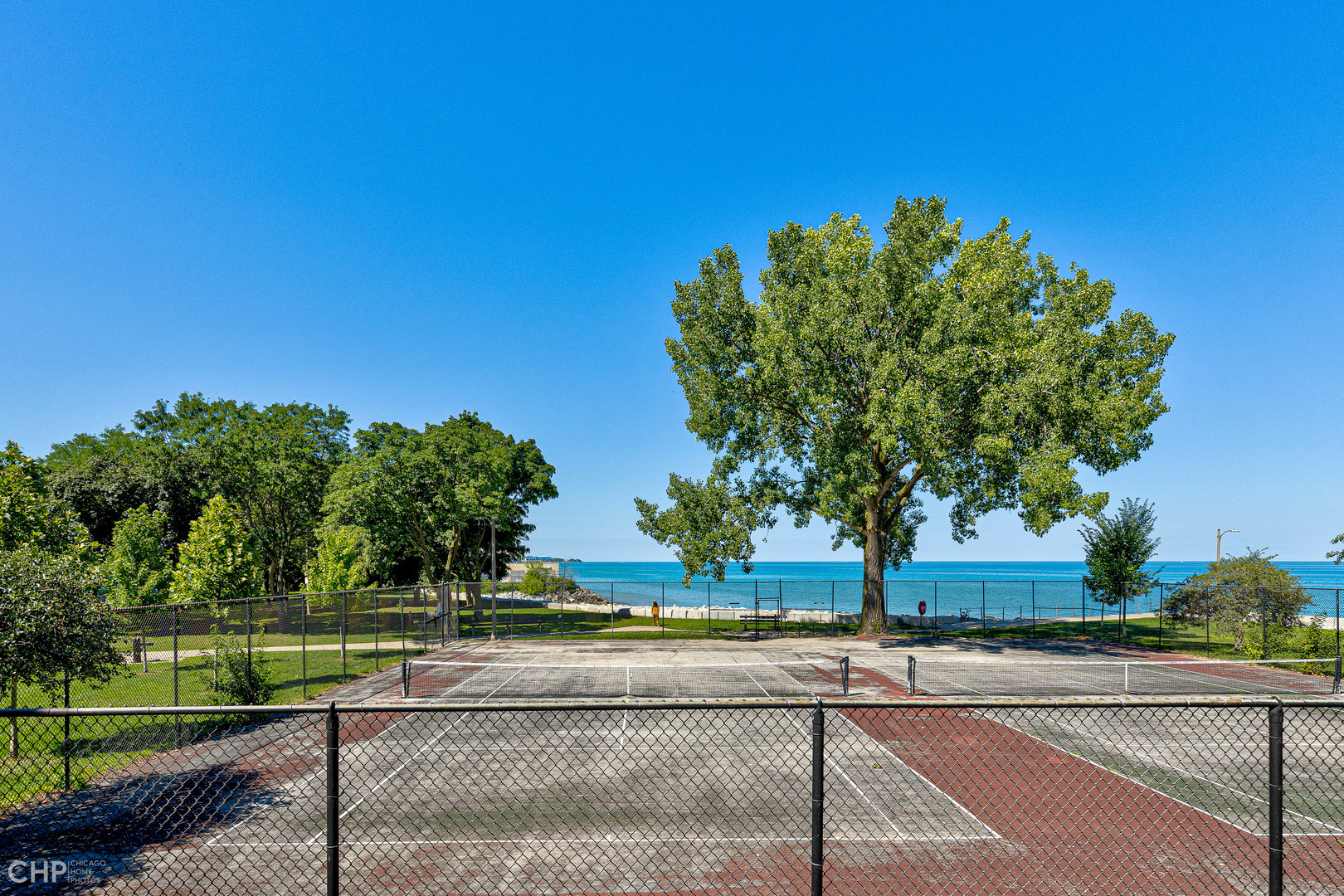 7649 N EASTLAKE Terrace Unit: 1B