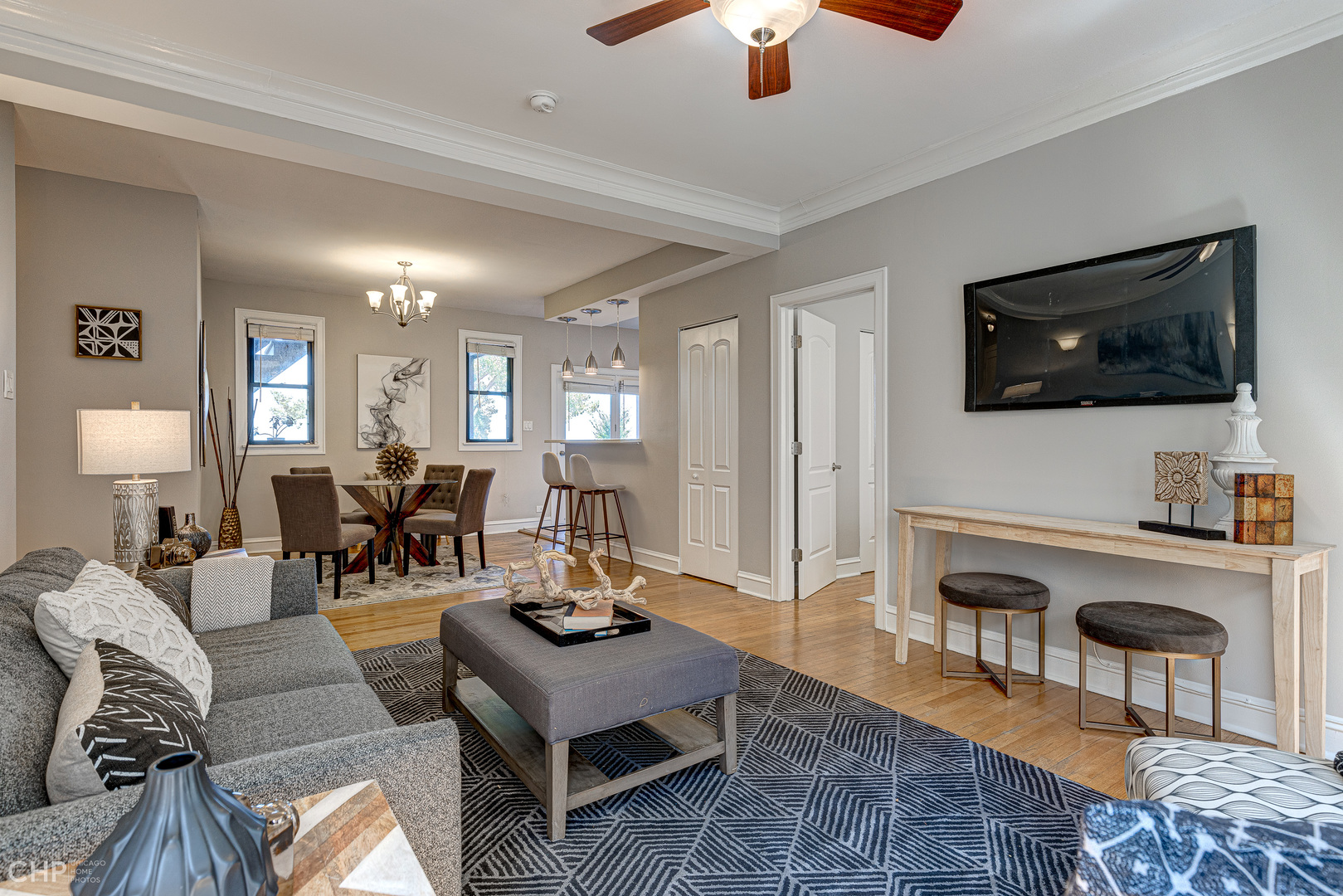 7649 N EASTLAKE Terrace Unit: 1B