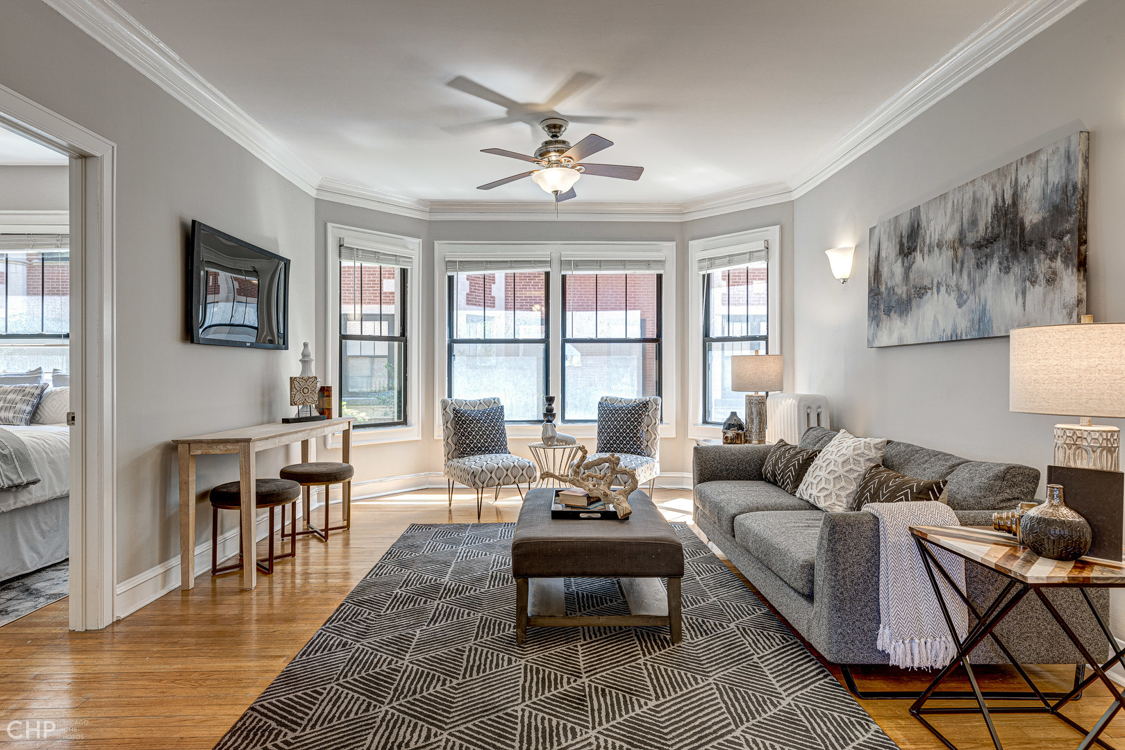 7649 N EASTLAKE Terrace Unit: 1B