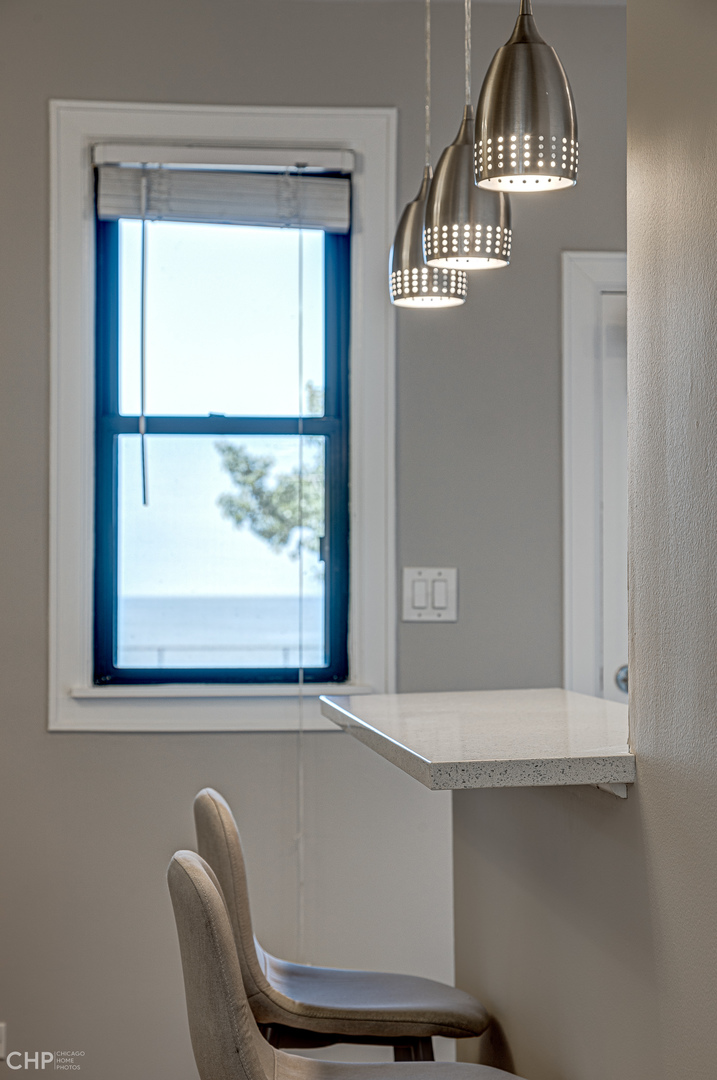 7649 N EASTLAKE Terrace Unit: 1B