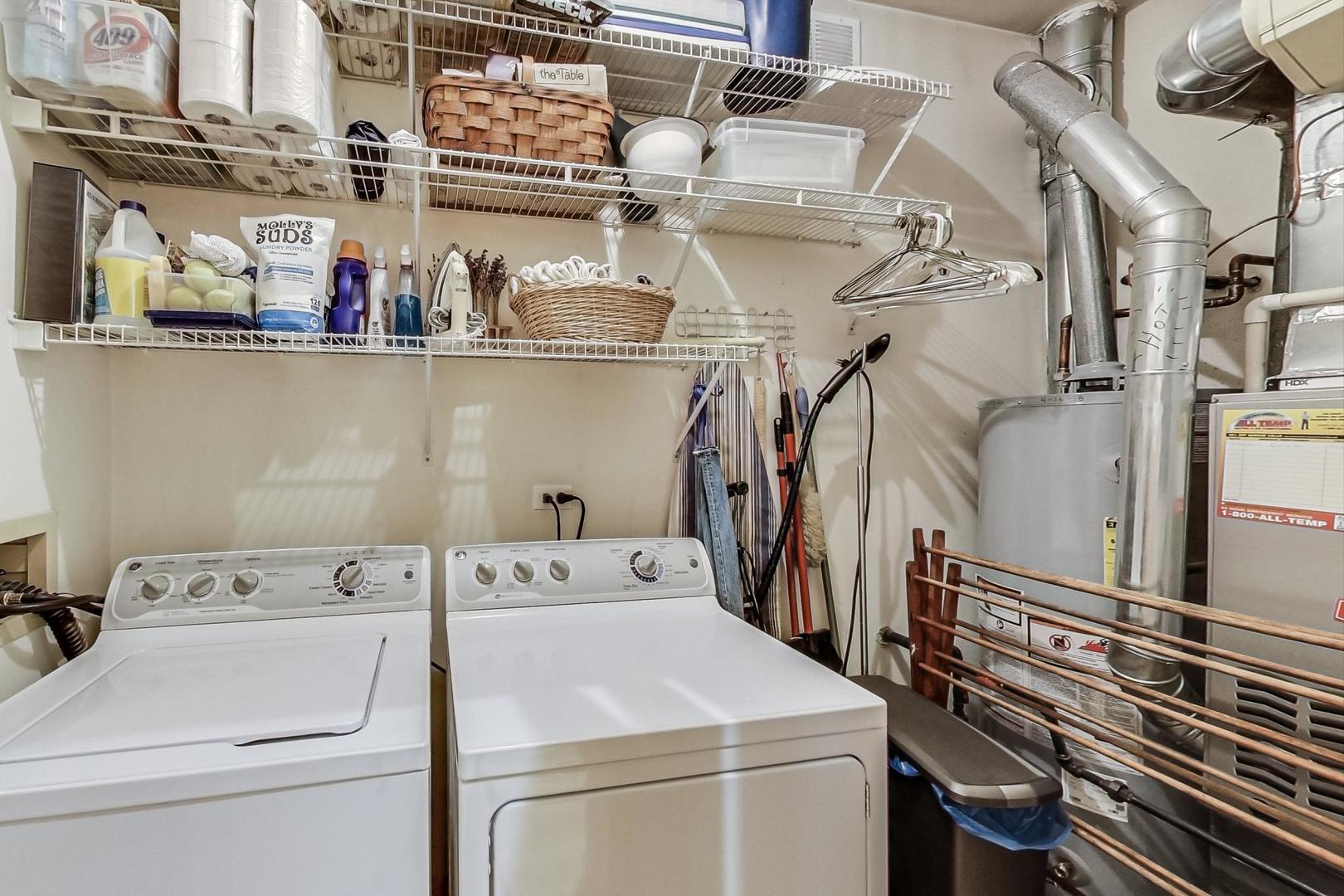 626 W WRIGHTWOOD Avenue Unit: 2W