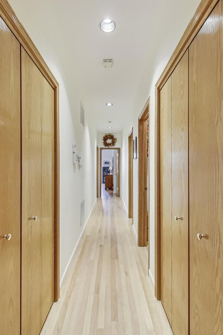 626 W WRIGHTWOOD Avenue Unit: 2W