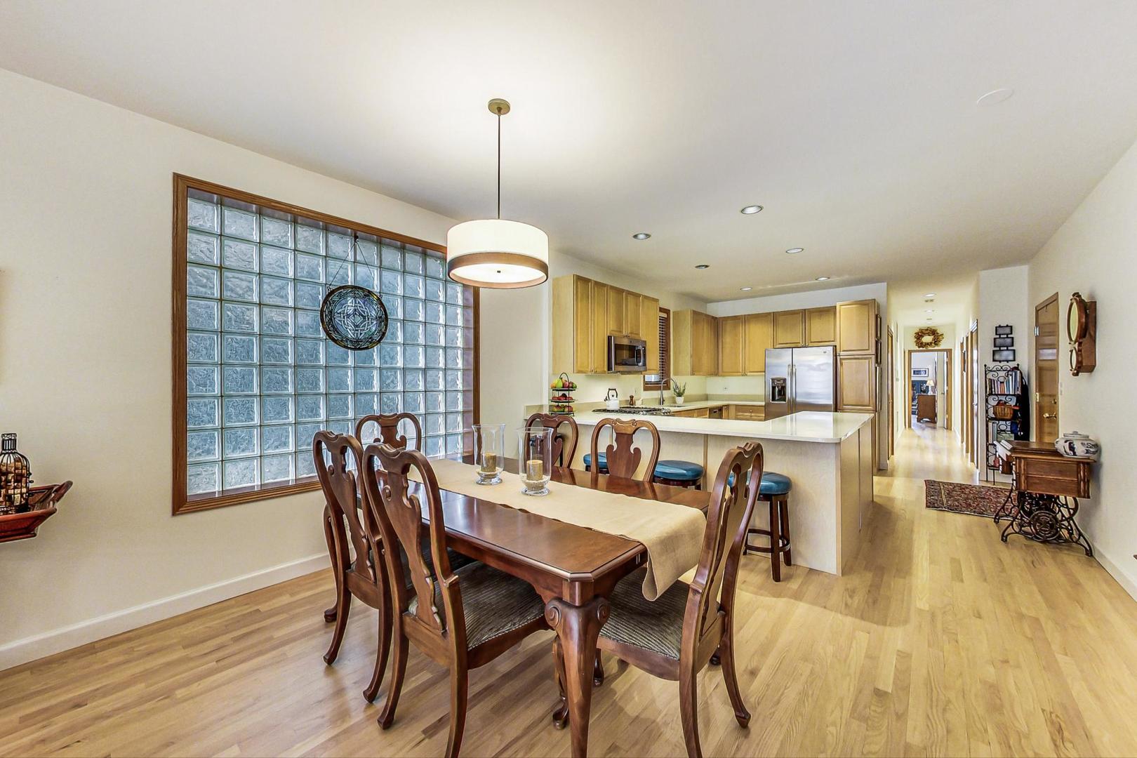 626 W WRIGHTWOOD Avenue Unit: 2W