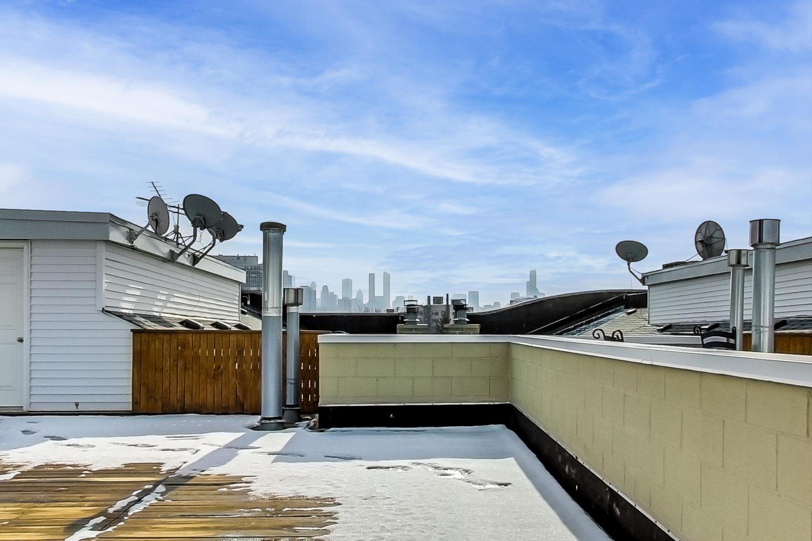 626 W WRIGHTWOOD Avenue Unit: 2W