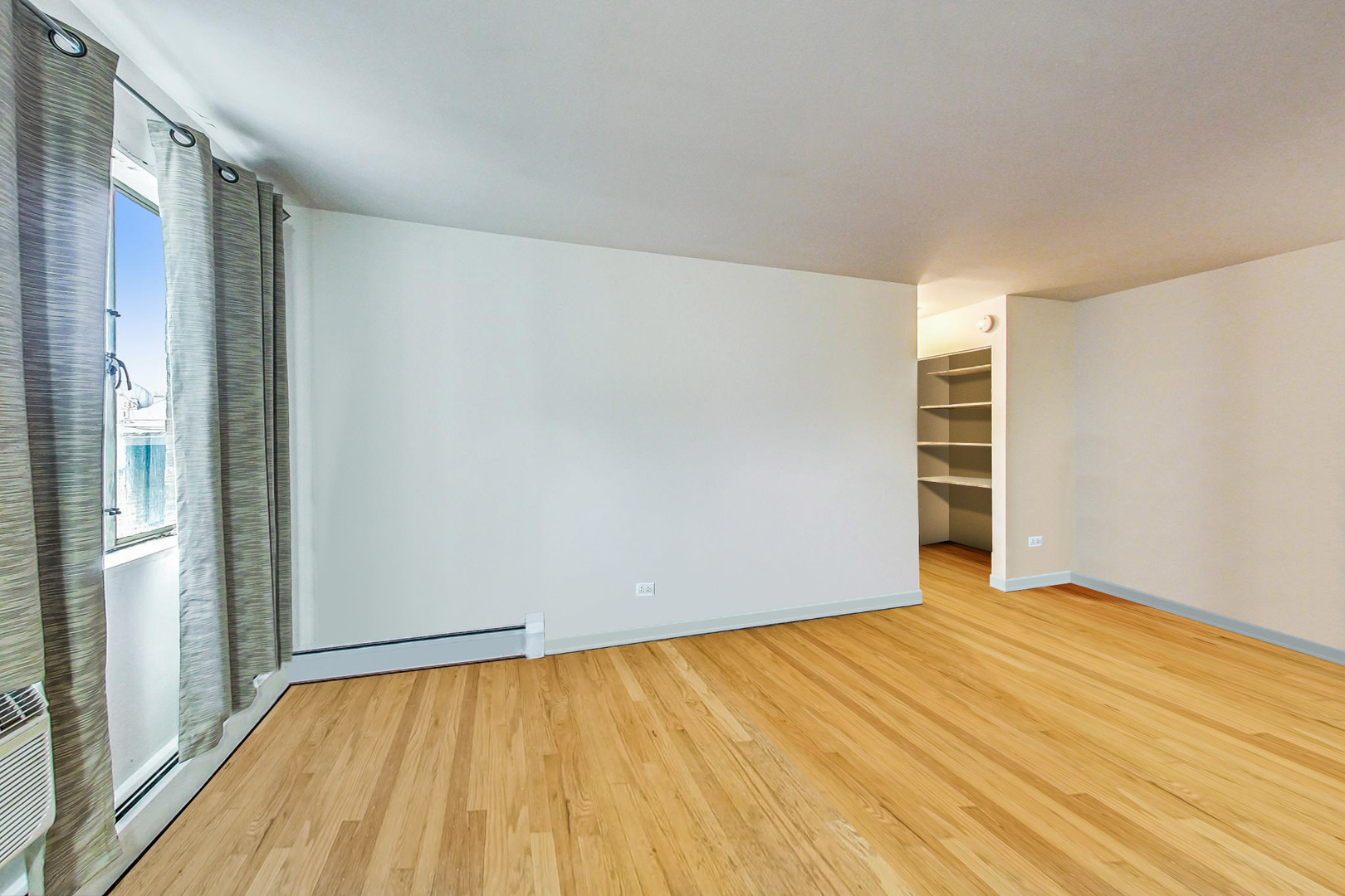 7120 N SHERIDAN Road Unit: 516