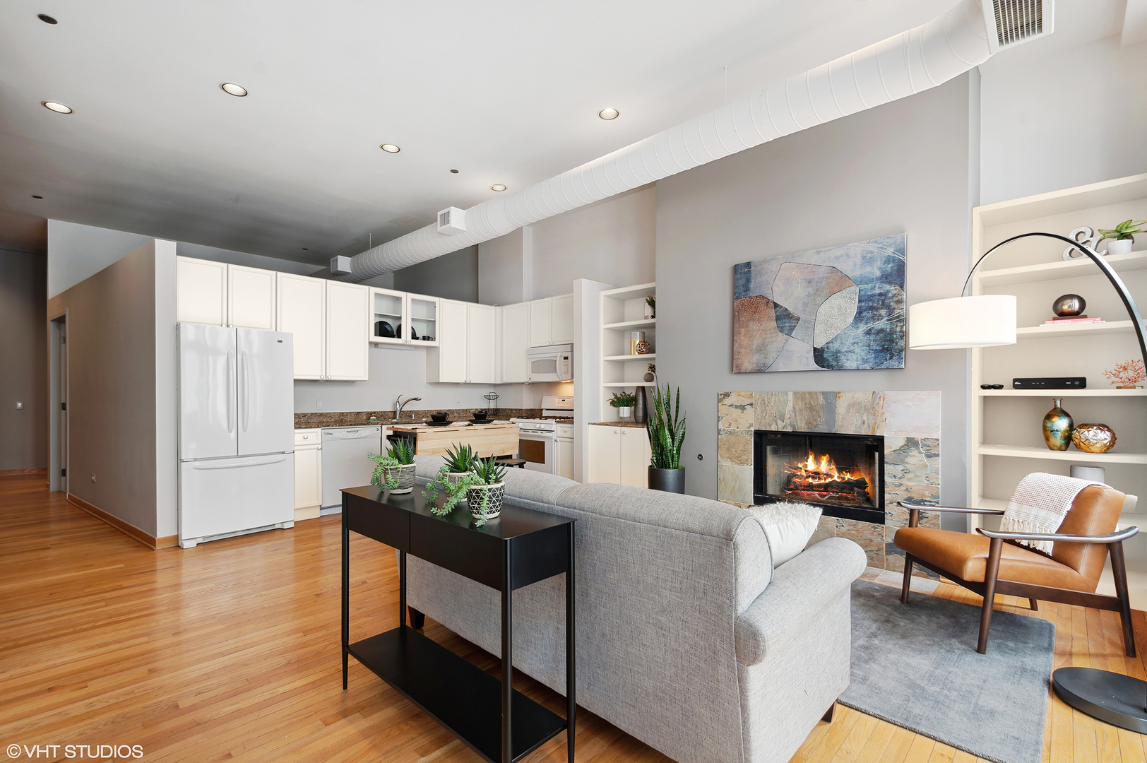 333 W Hubbard Street Unit: 910