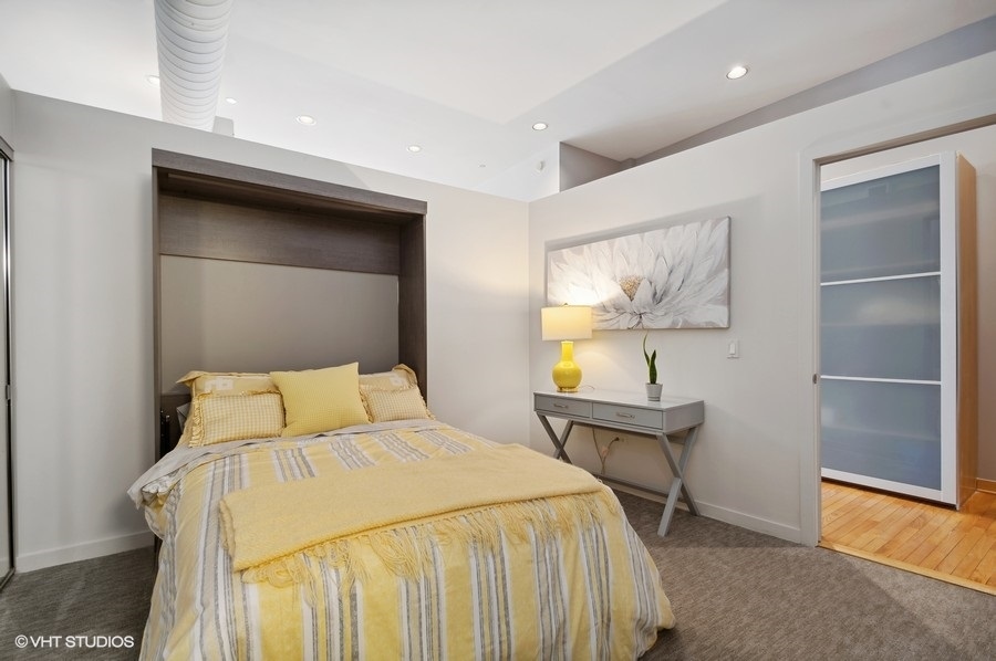 333 W Hubbard Street Unit: 910