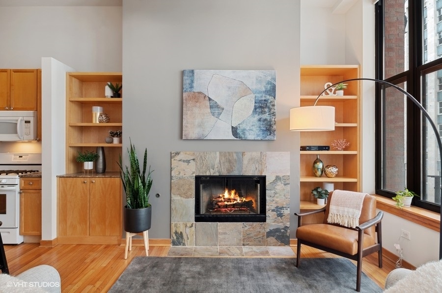 333 W Hubbard Street Unit: 910
