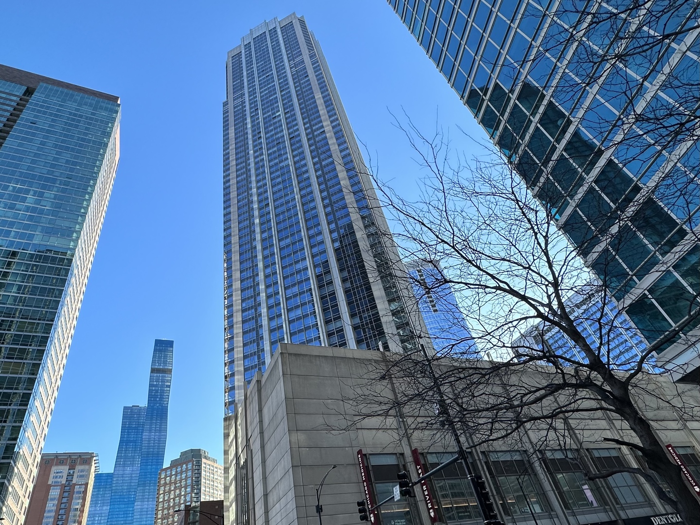 512 N McClurg Court Unit: 602