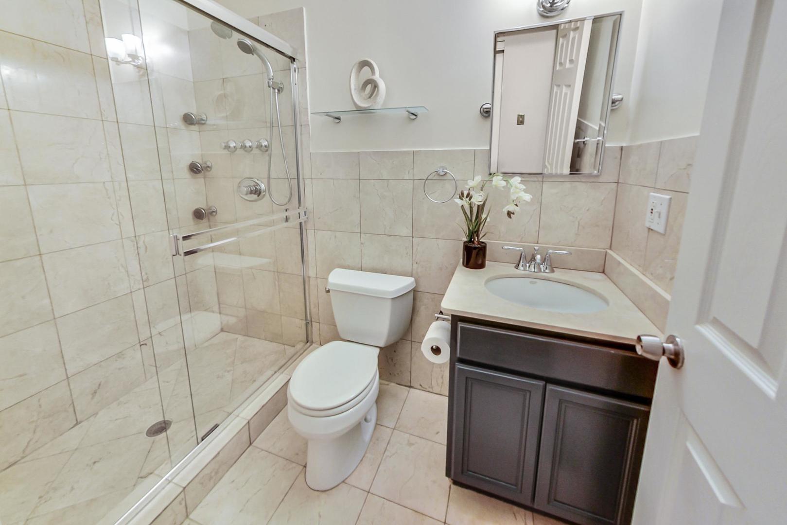 1501 N Campbell Avenue Unit: 1S