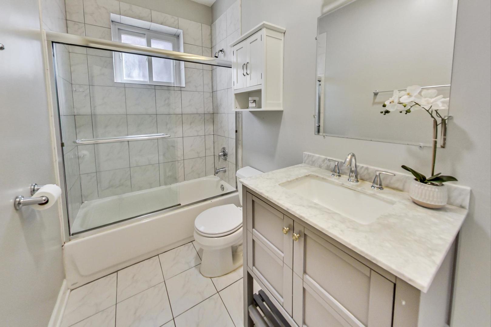 1501 N Campbell Avenue Unit: 1S