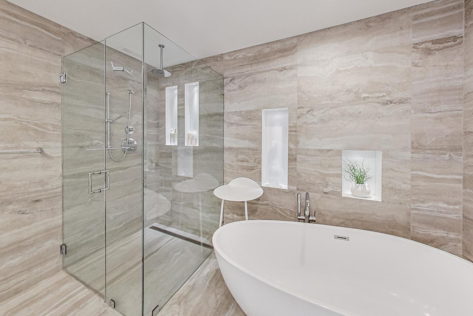 357 W Superior Street Unit: AB