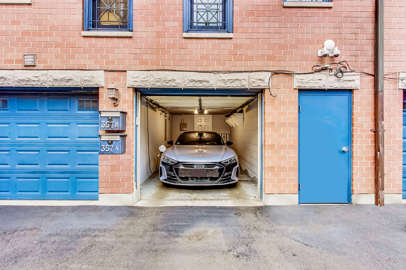 357 W Superior Street Unit: AB