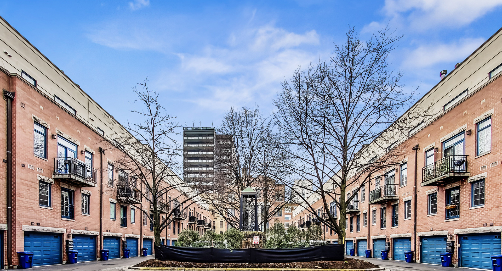 357 W Superior Street Unit: AB