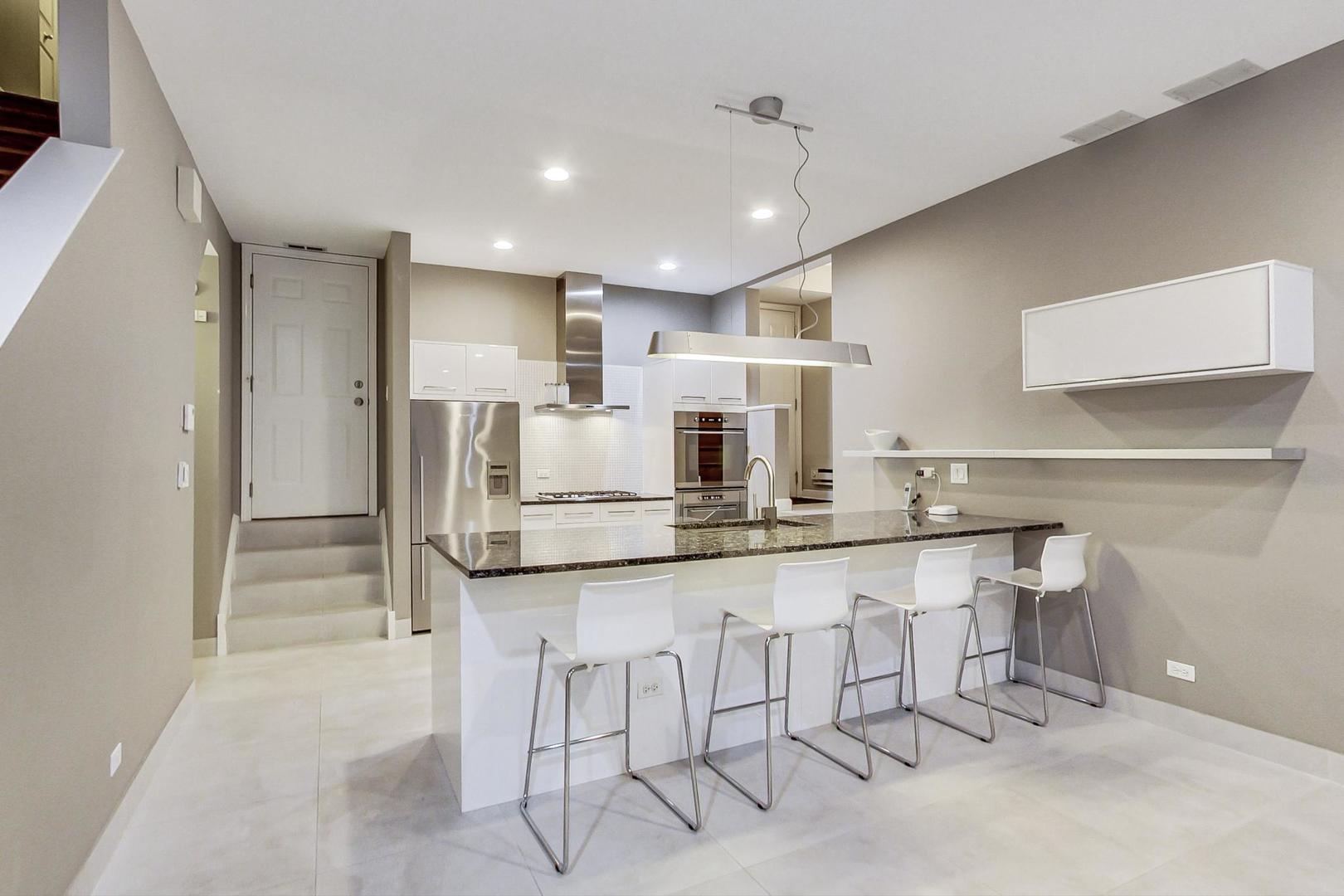 357 W Superior Street Unit: AB
