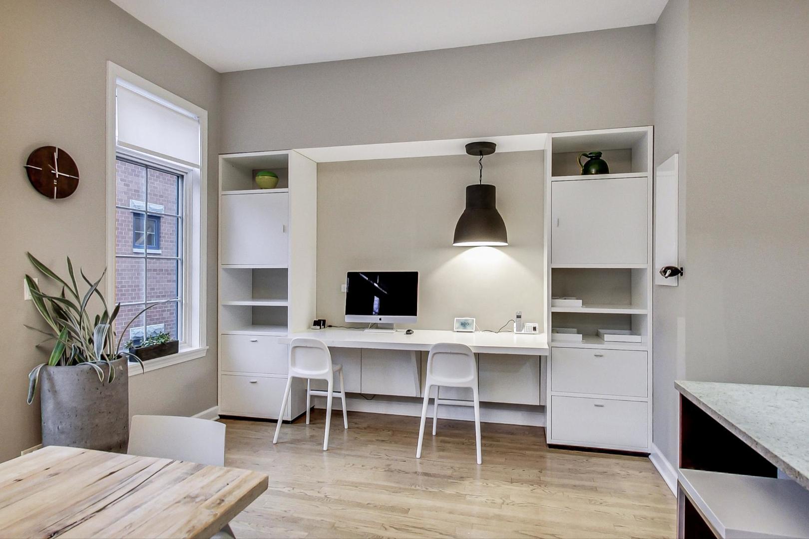 357 W Superior Street Unit: AB