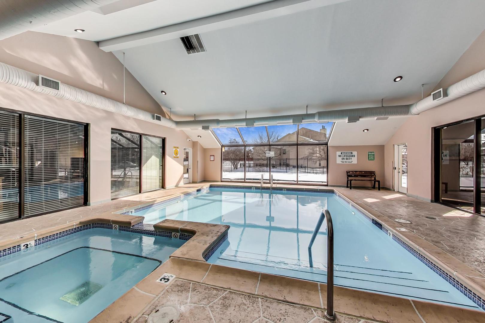 1941 N Hicks Road Unit: 201