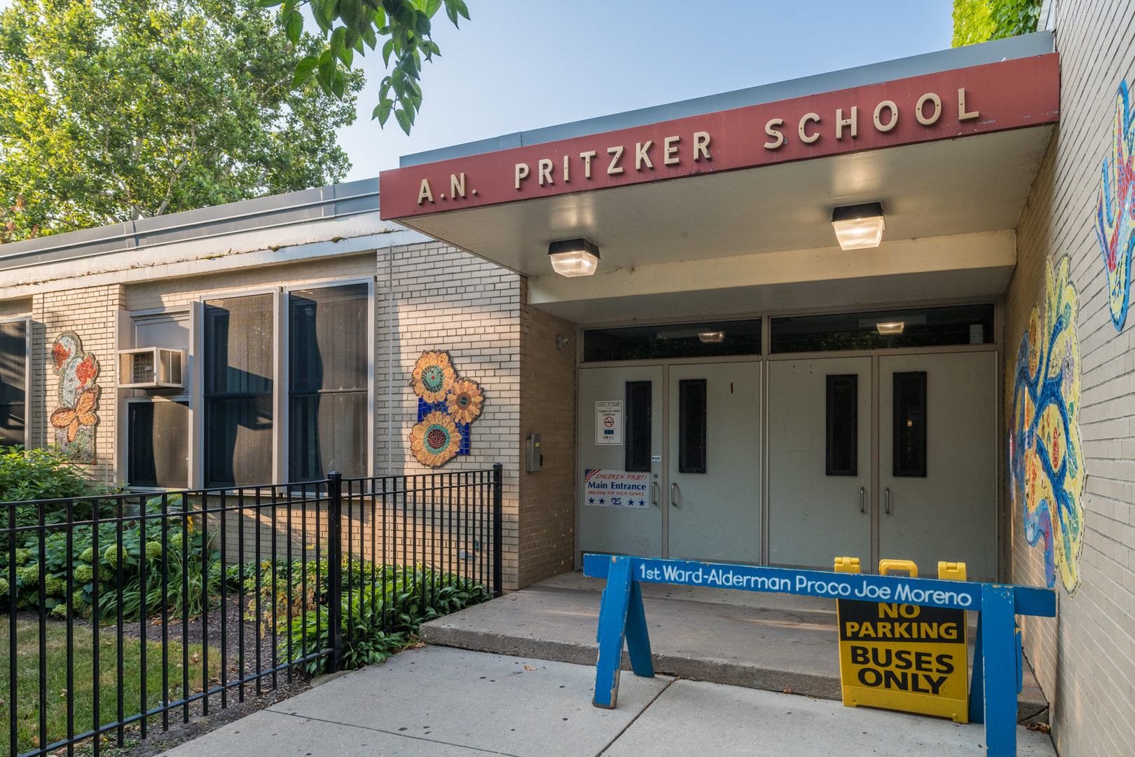 1317 N Wicker Park Avenue Unit: 2F
