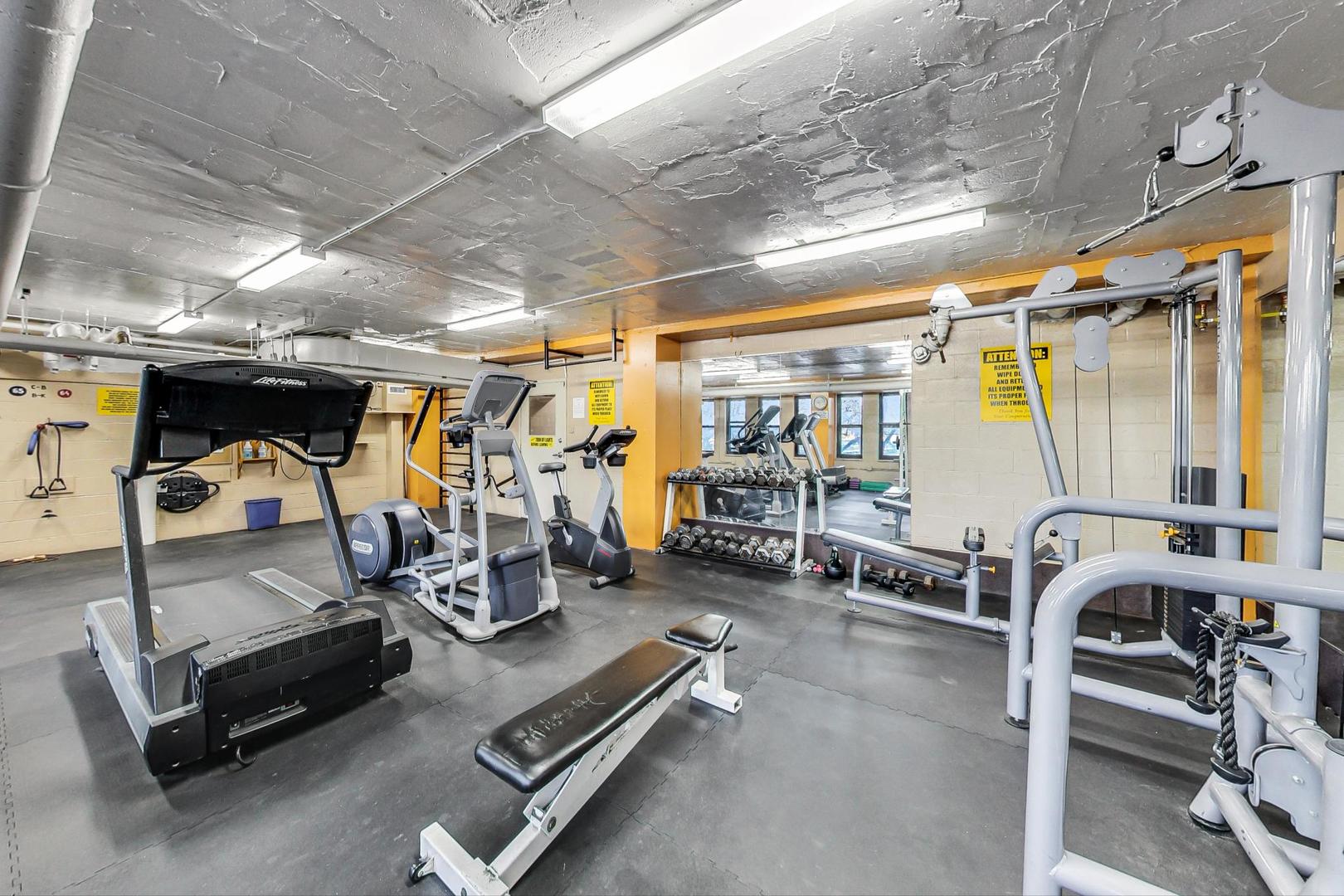 3410 N Lake Shore Drive Unit: 3D