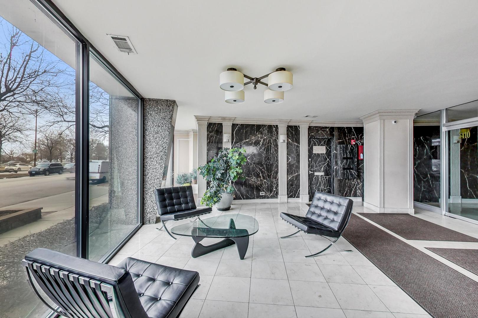 3410 N Lake Shore Drive Unit: 3D