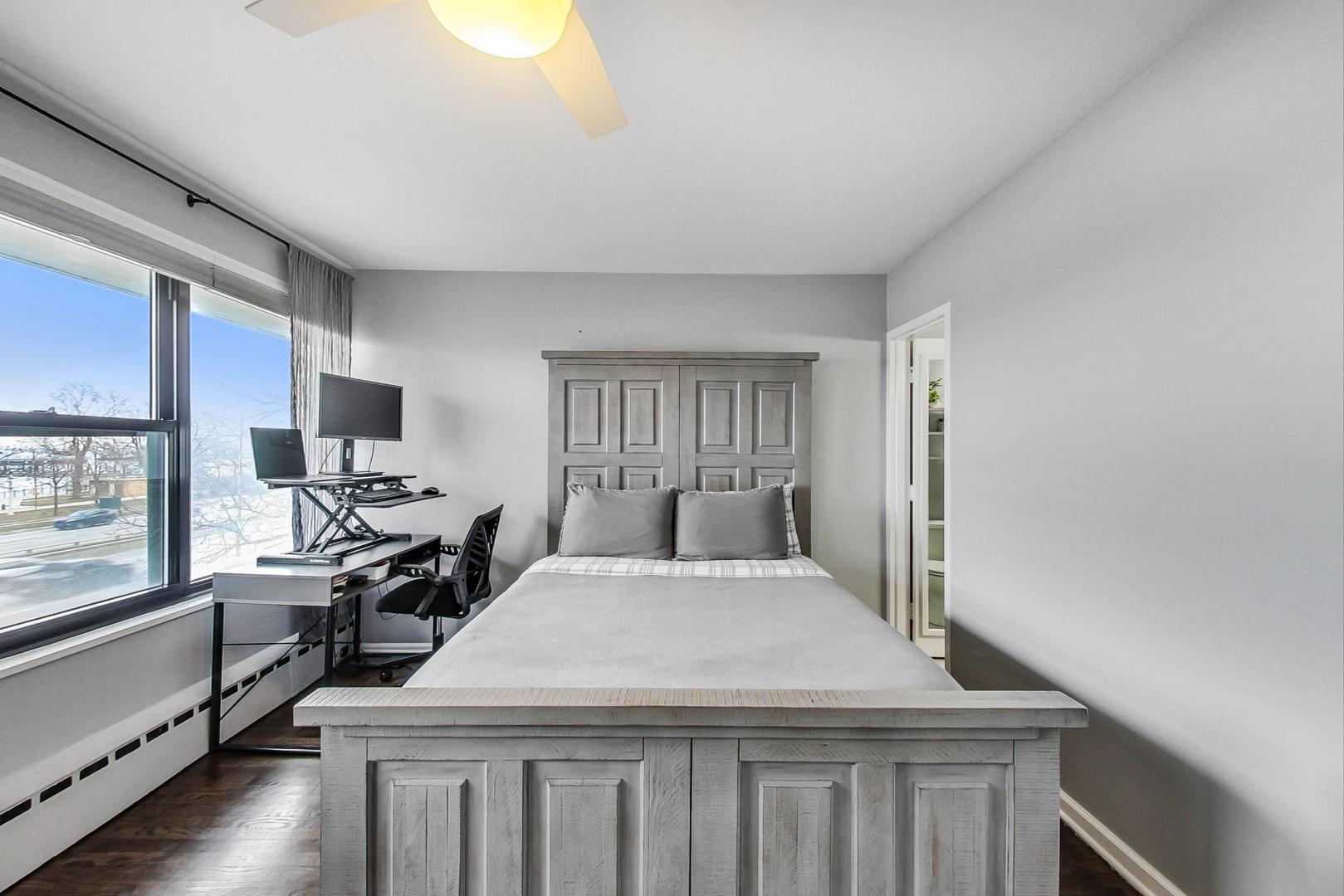 3410 N Lake Shore Drive Unit: 3D