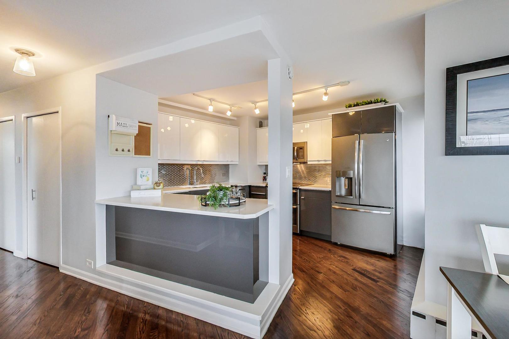 3410 N Lake Shore Drive Unit: 3D